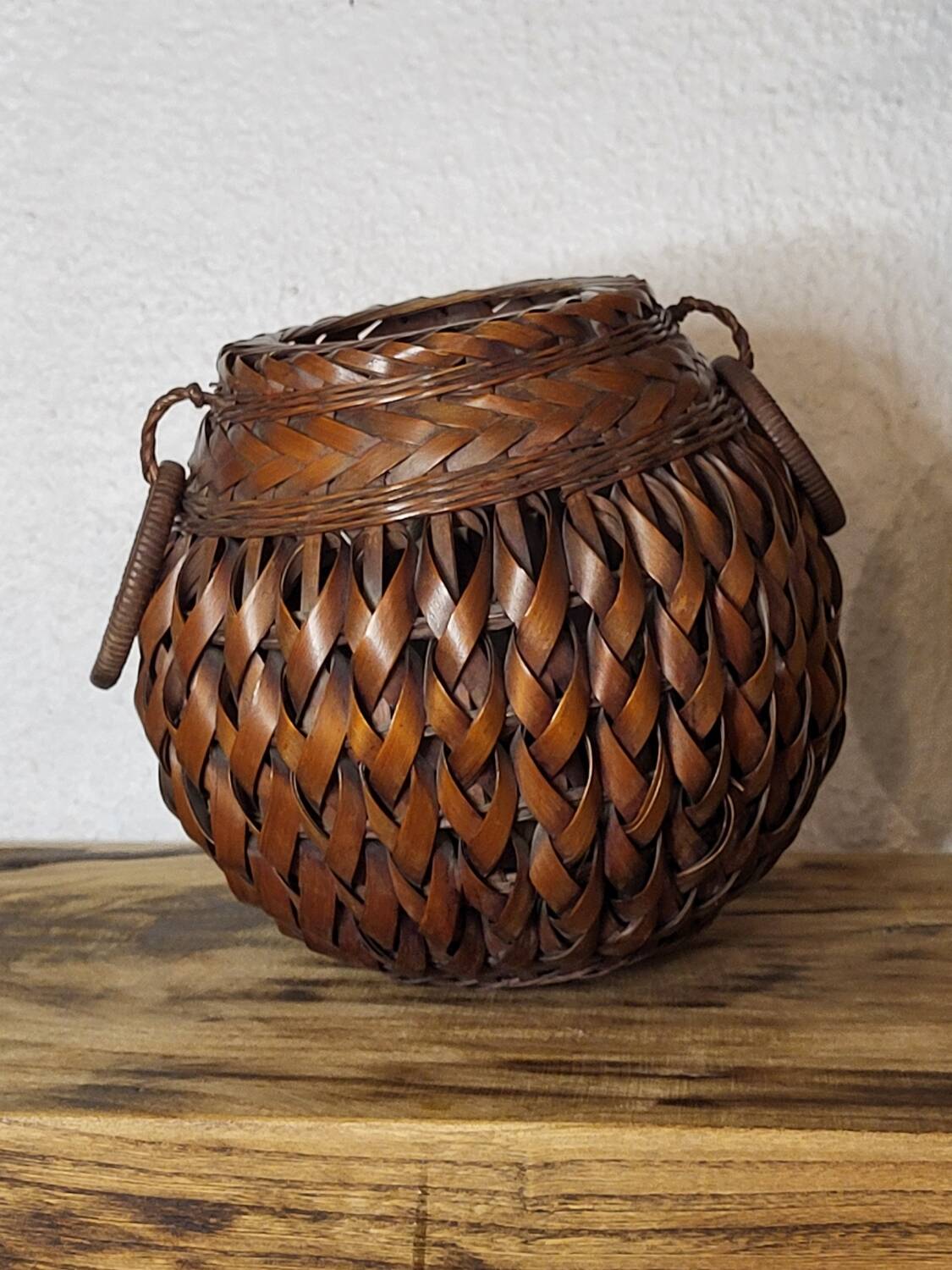 Vintage rattan pot