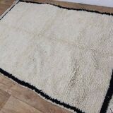Handcrafted Moroccan Berber Rug 195 X 138 CM