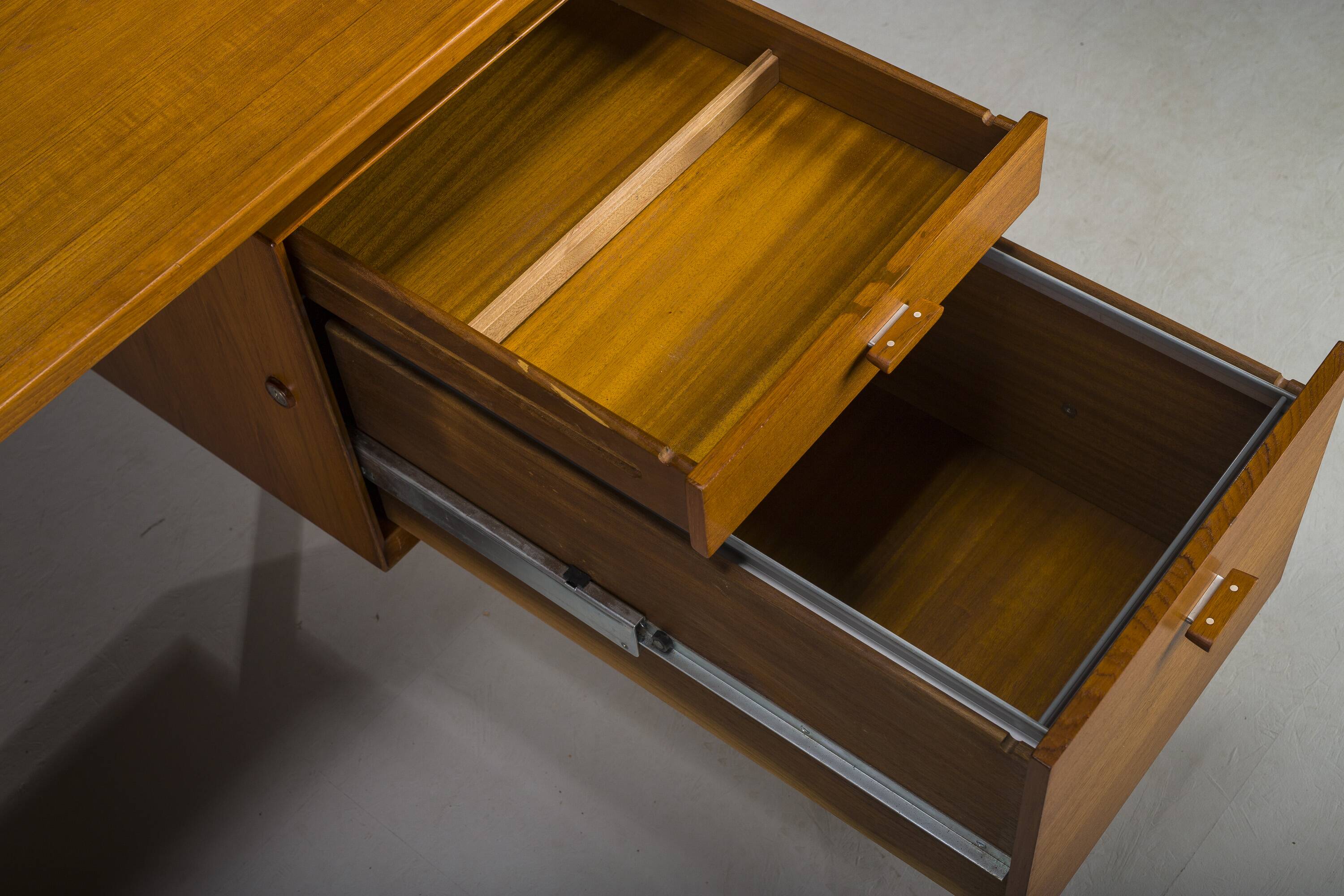 Model 207 Desk in Teak by Arne Vodder for Sibast, 1960s