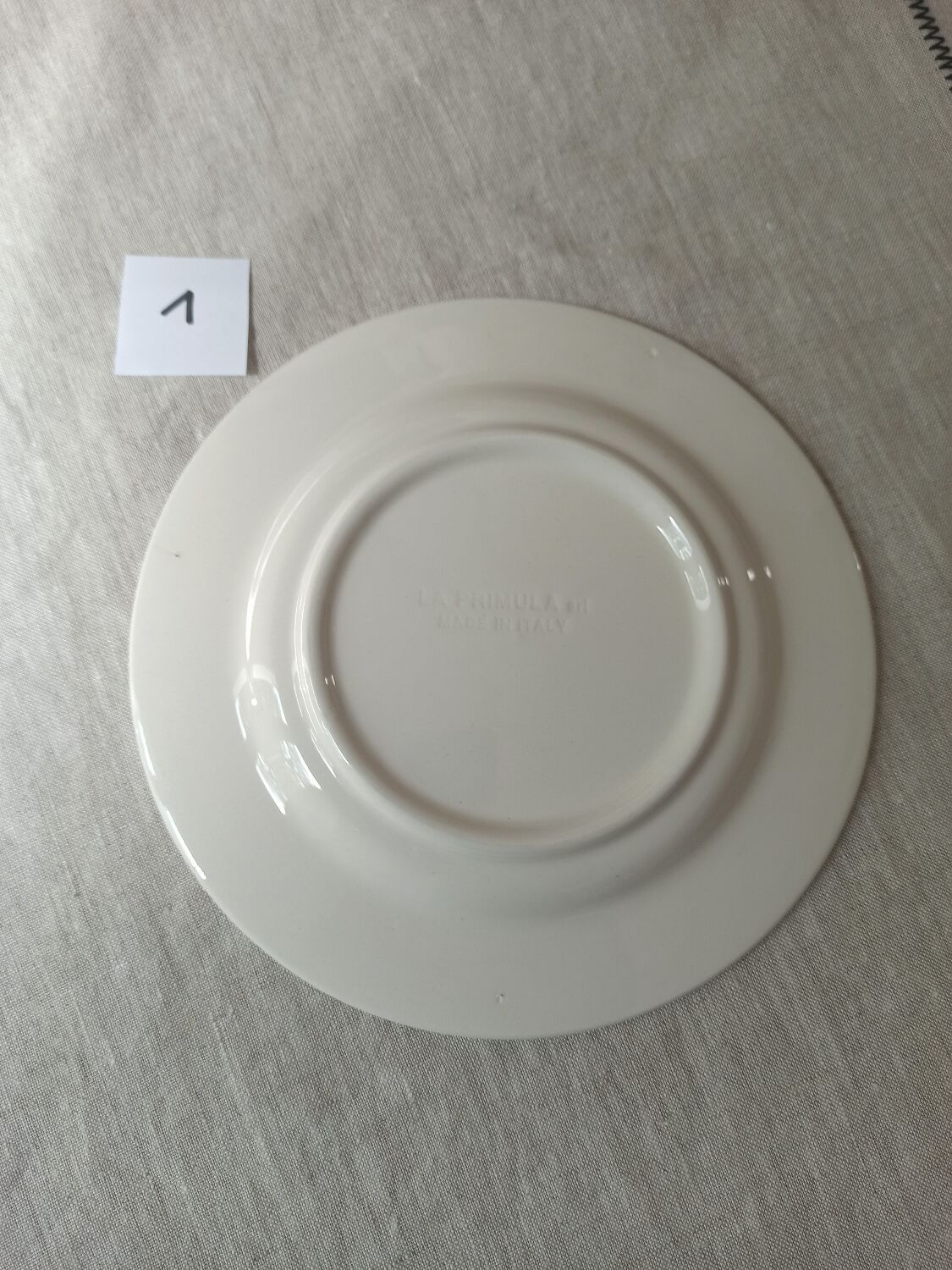 Set of 6 vintage dessert plates