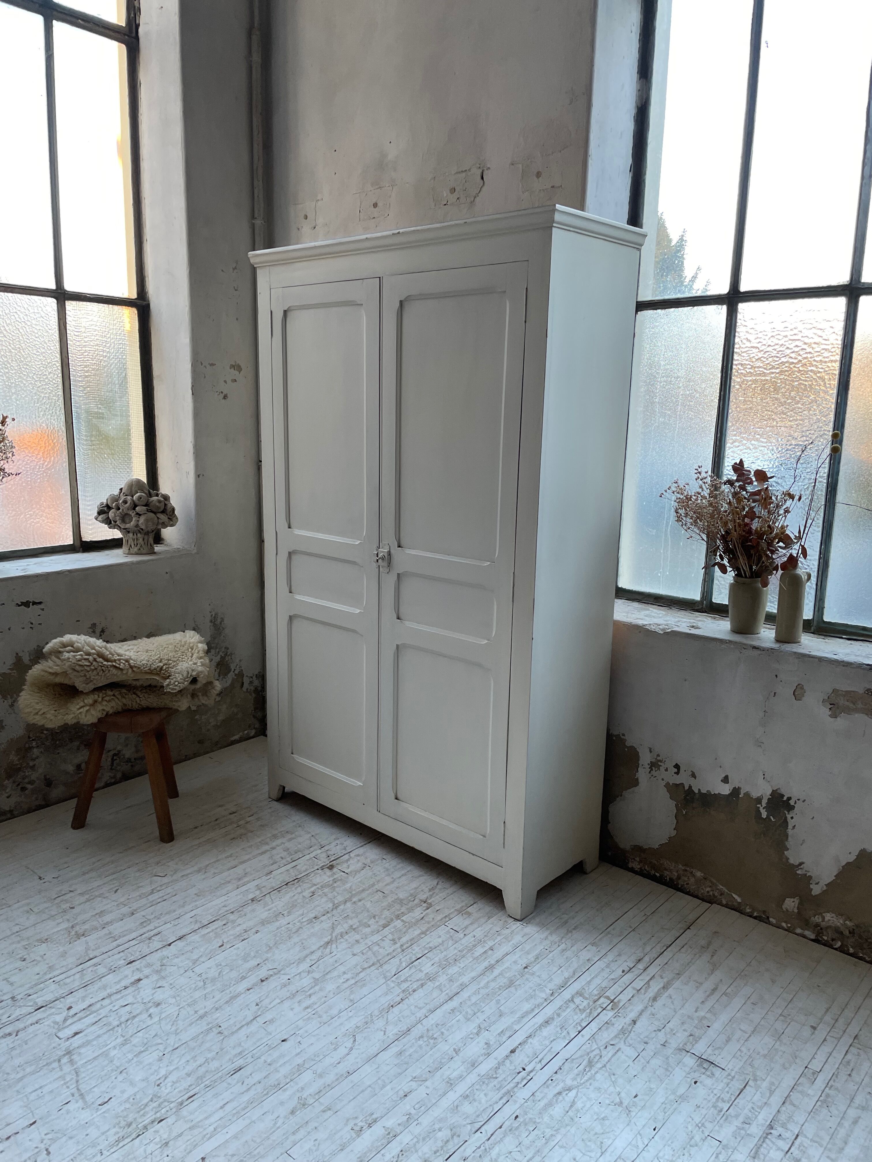 White cutter cabinet