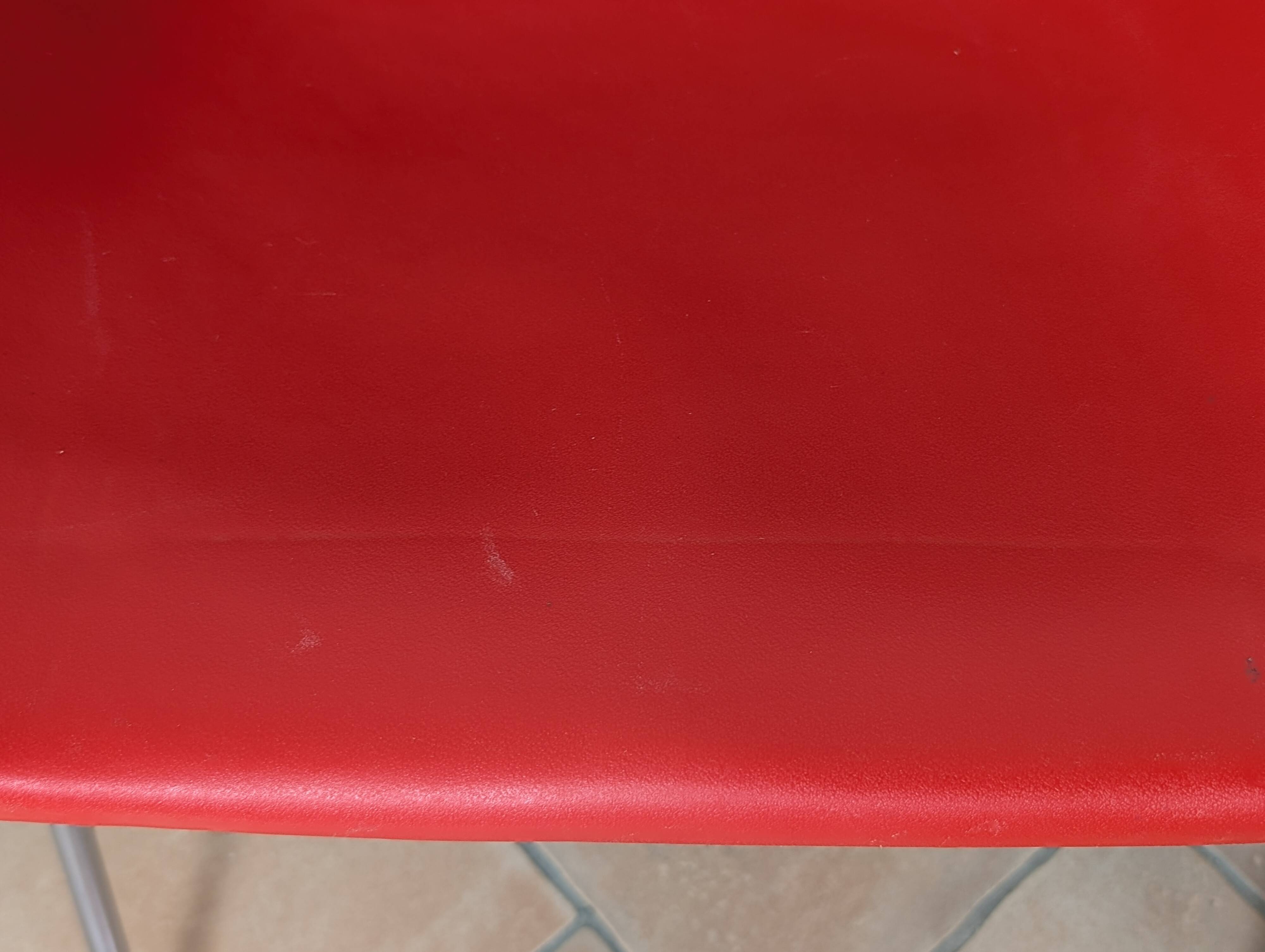 Lafargue L202 stackable chairs