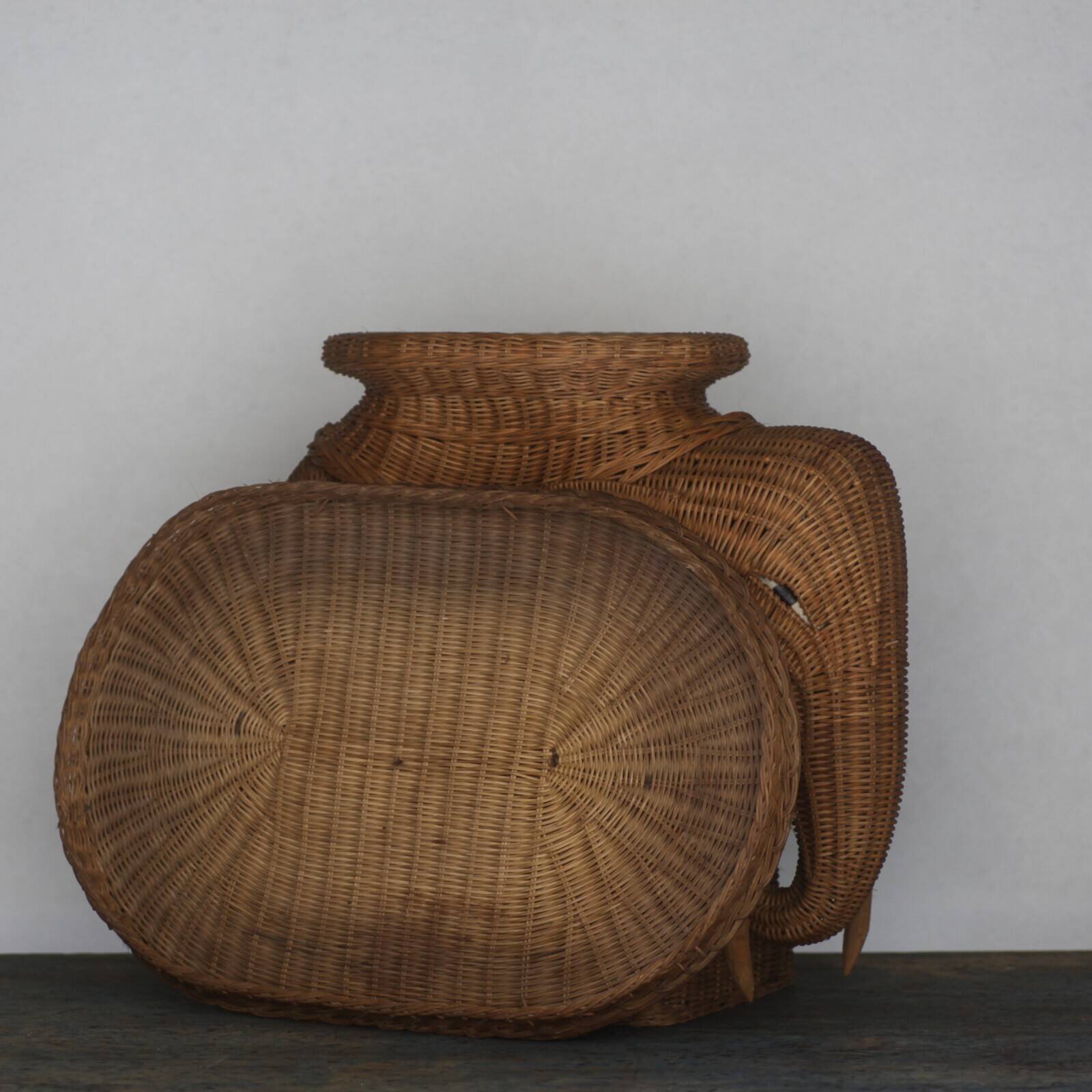 Table basse éléphant des années 60 - Décoration vintage maison