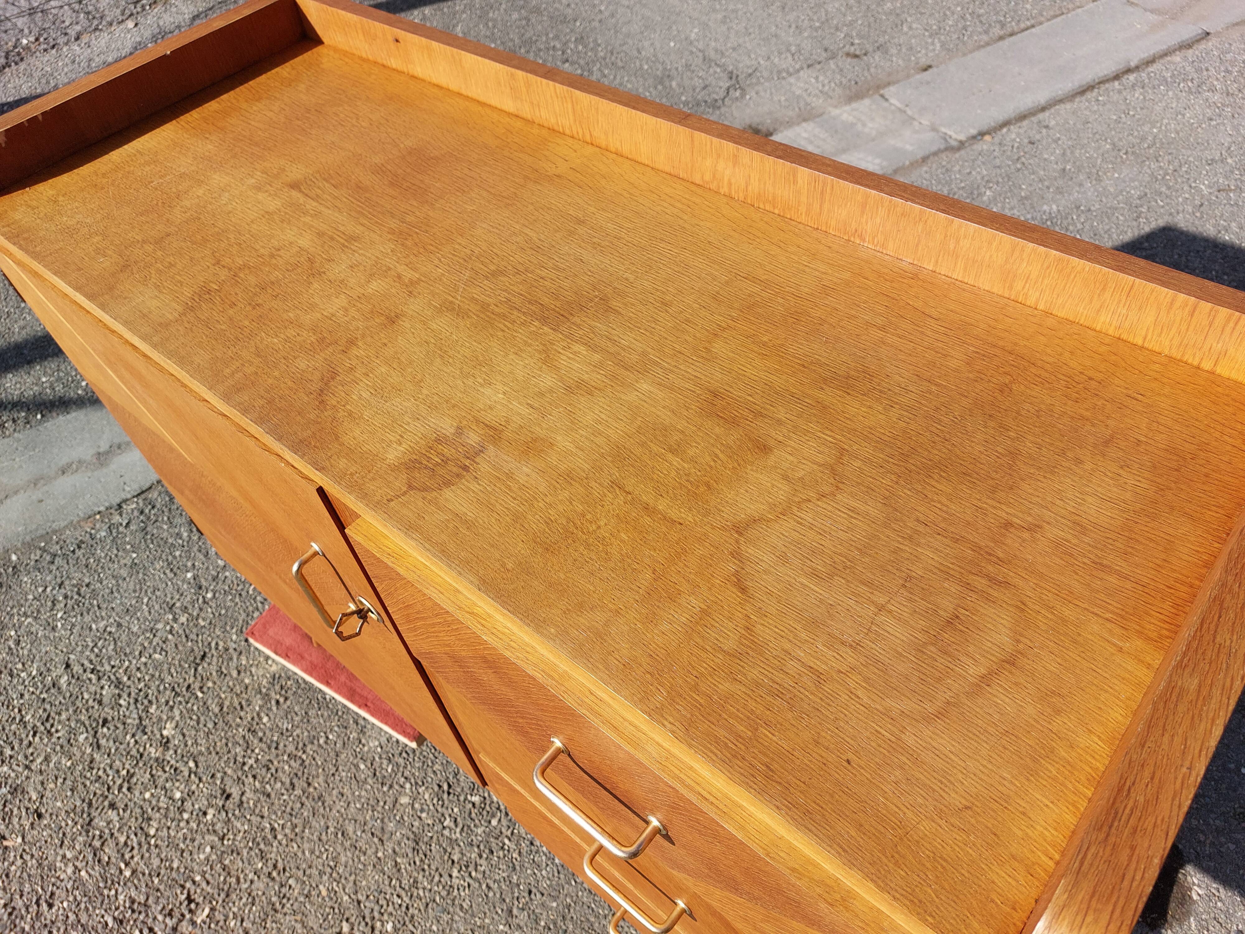 Vintage buffet 60
