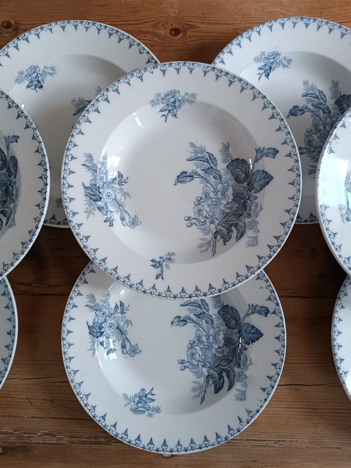 Set of 9 iron earth plates