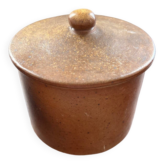 Stoneware salt pot