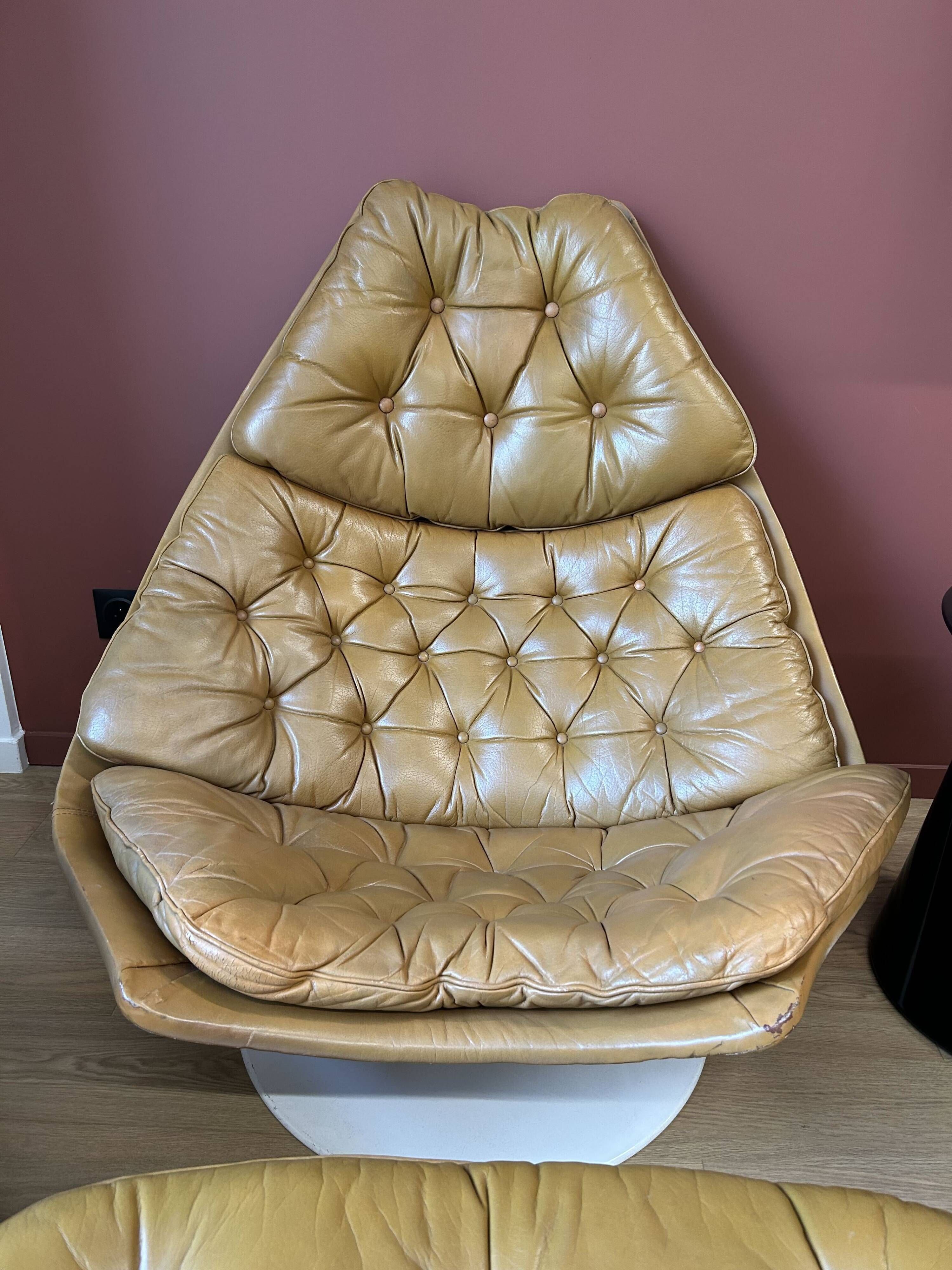 Swivel armchair and footrest FS588 by Geoffrey Harcourt for Artifort