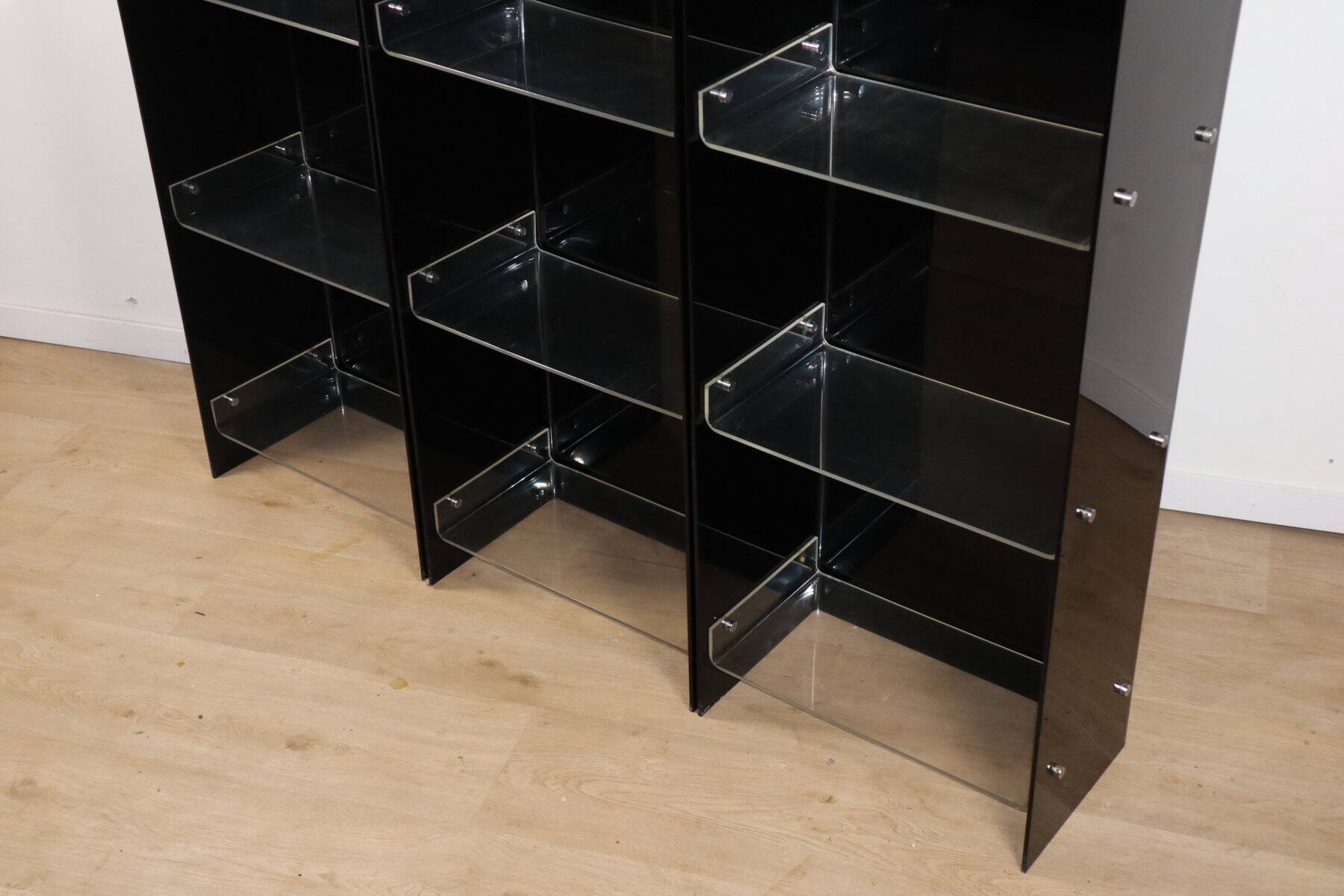 Vintage Space Age bookshelf in black and clear plexiglass – 1970