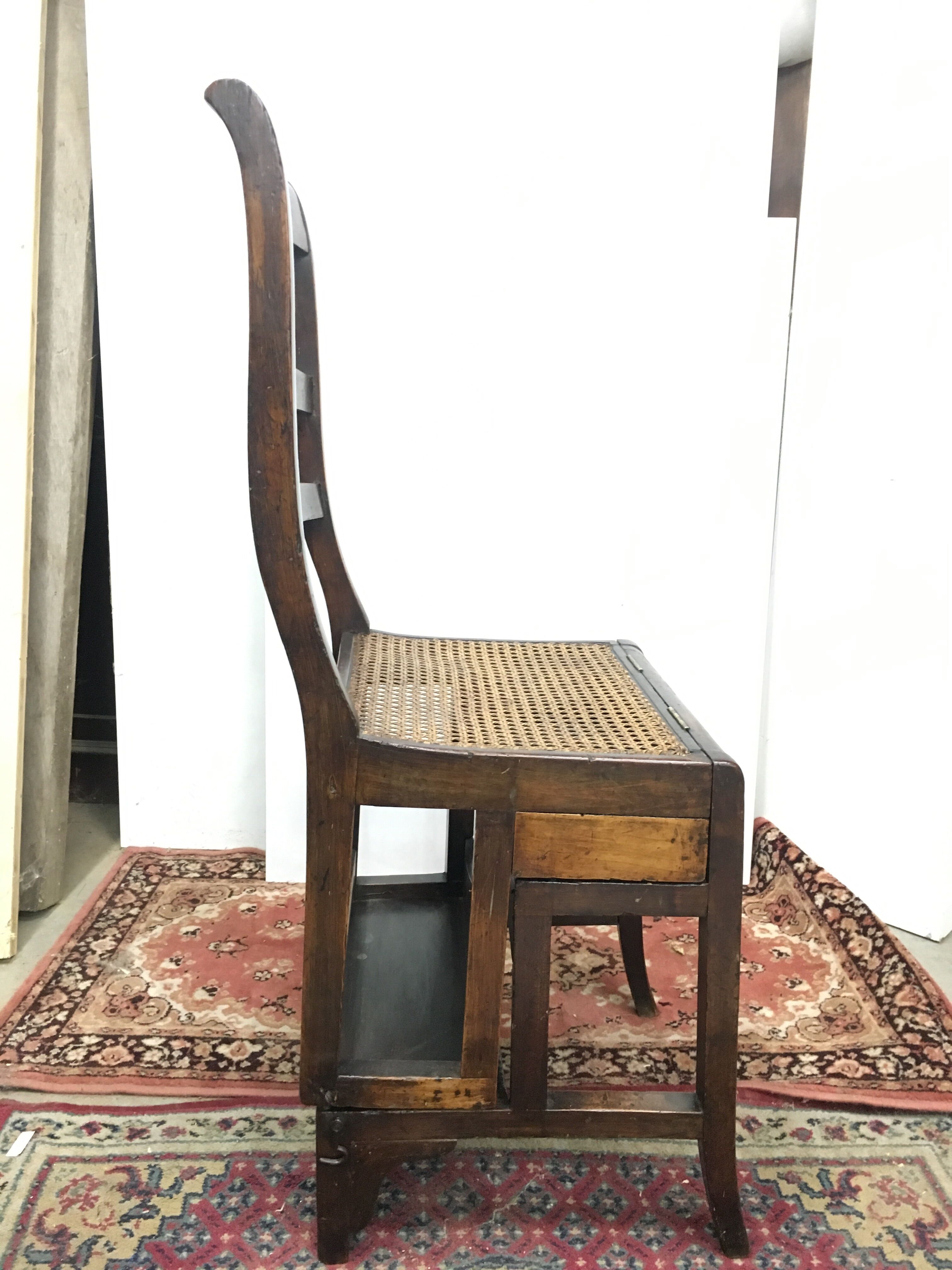 Chair/library staircase