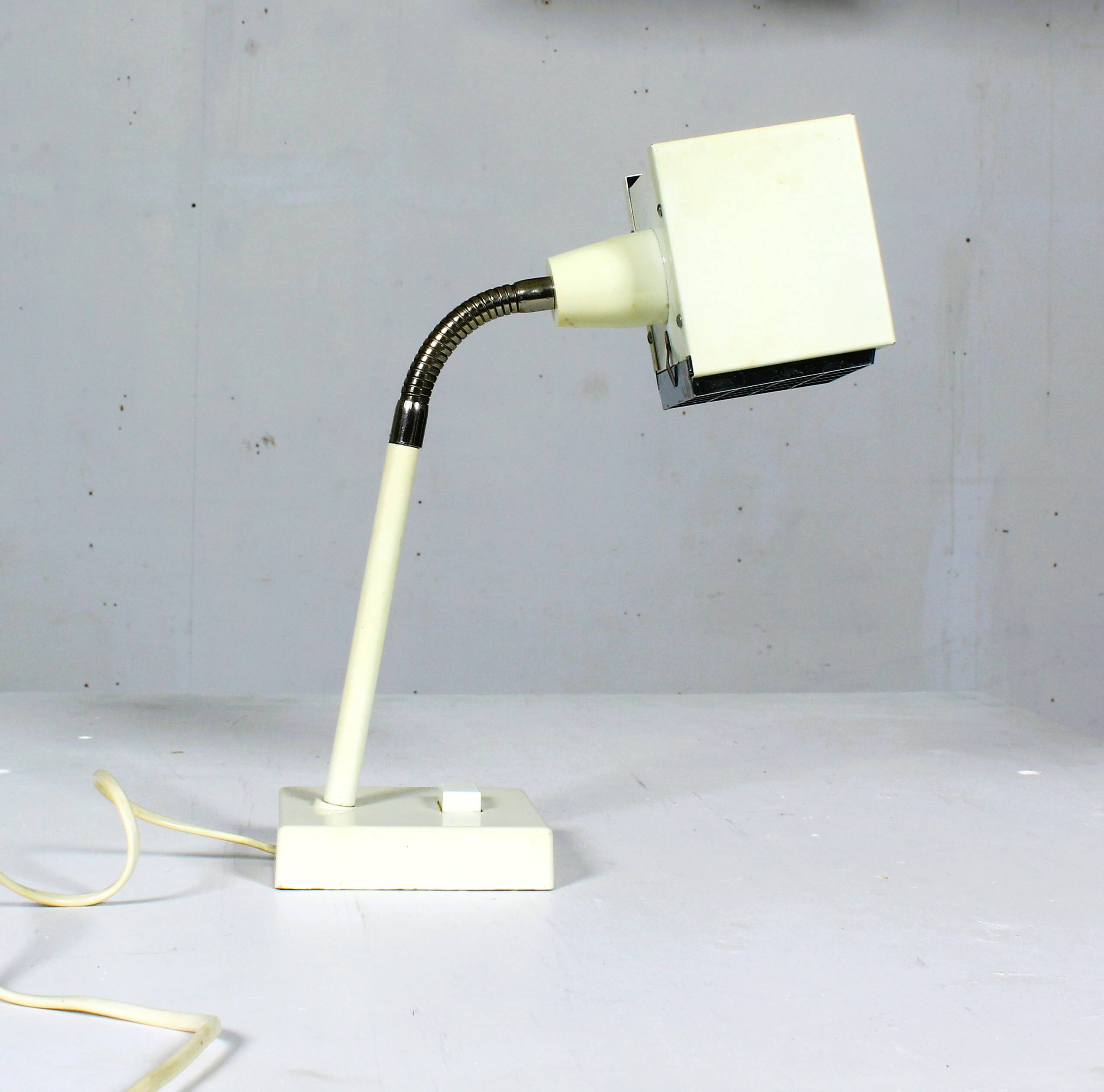 Lampe de table scandinave Kuben par Björn Svensson pour Elidus, années 1970