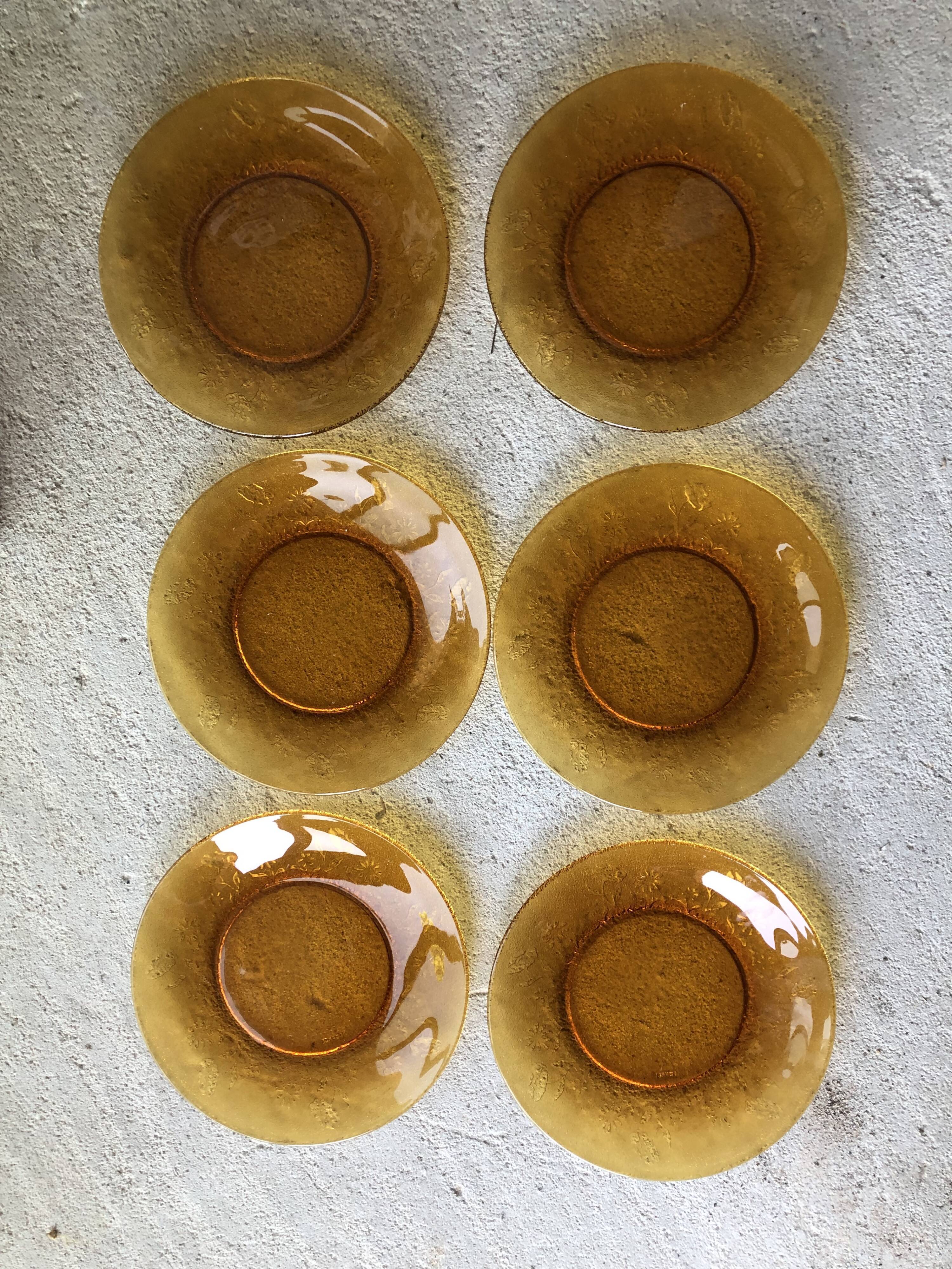 Lot 6 dessert plates