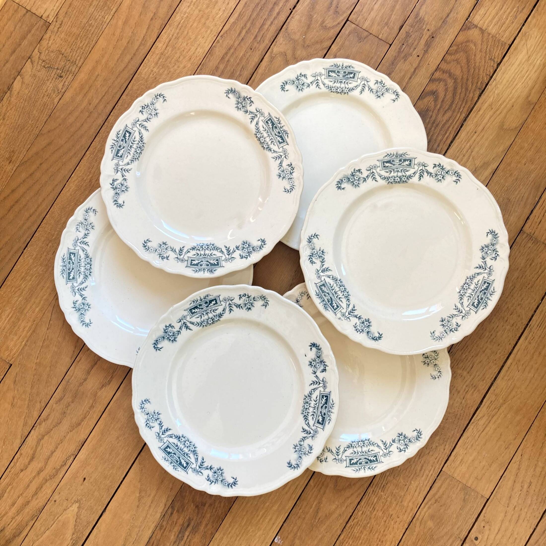 Set of 6 flat plates iron earth Longchamp model Lutetia old earthenware