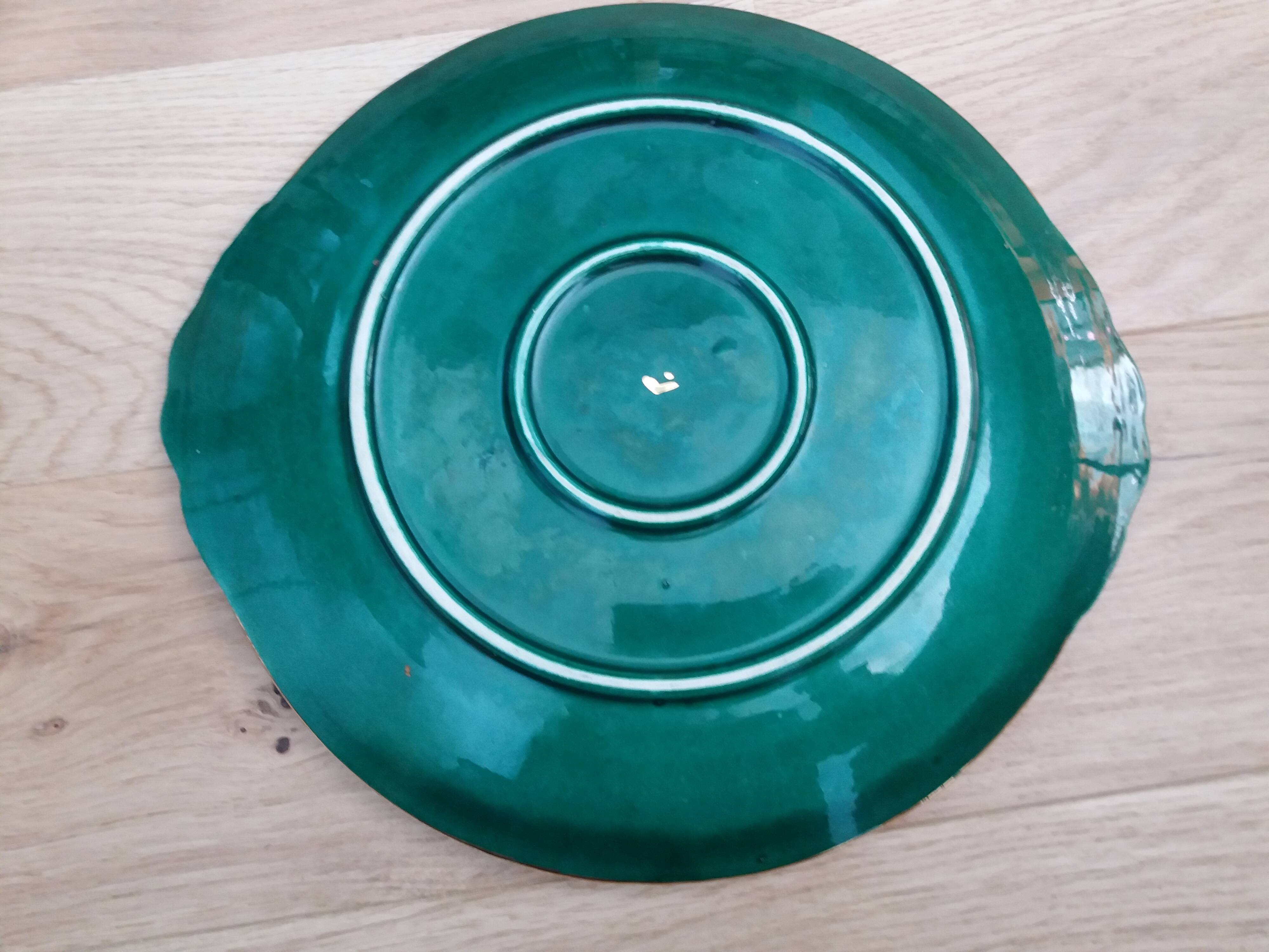 Dessert or cheese set, dish and 4 plates, Saint Clément green and gold