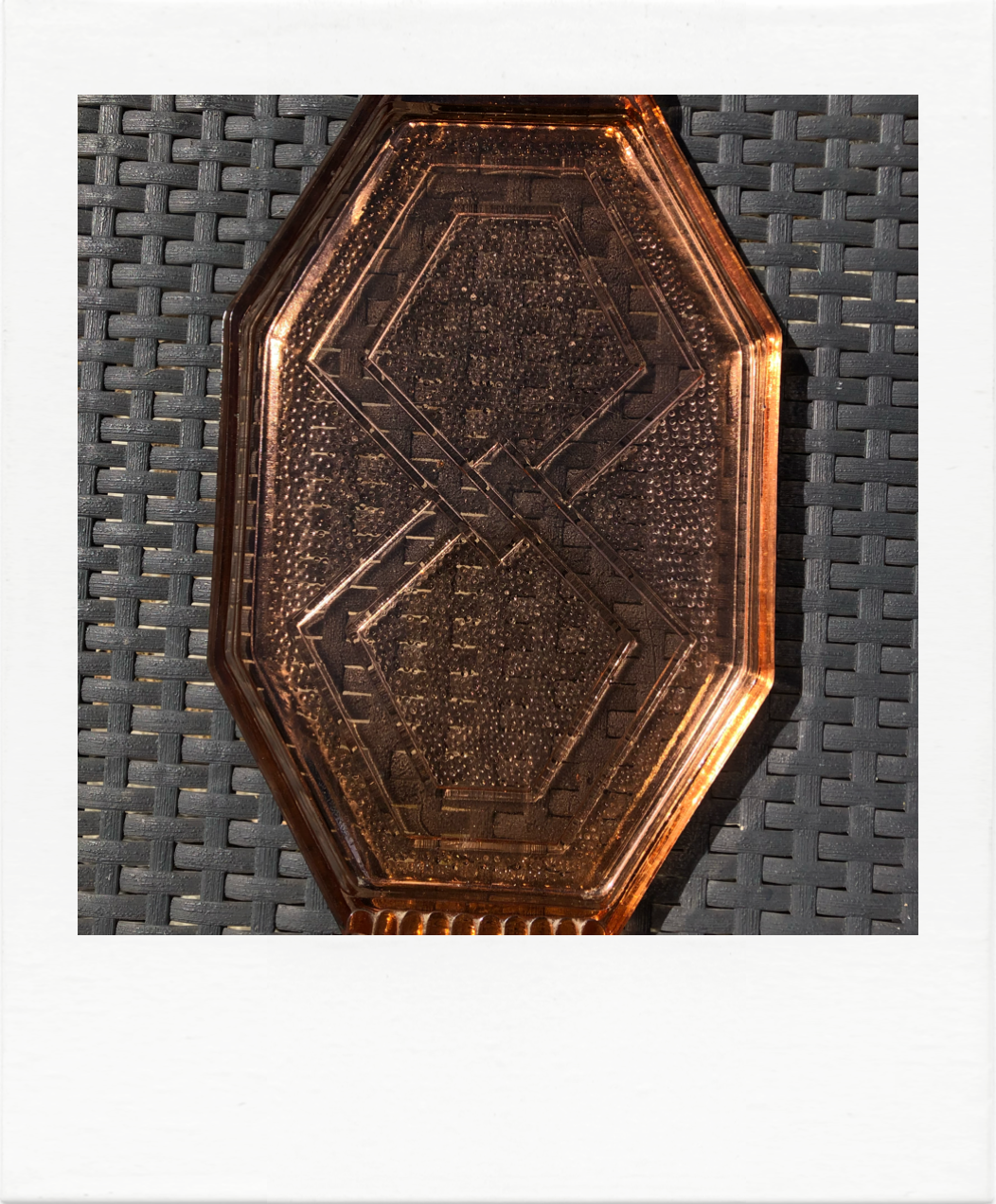 Pink Art Deco liquor service