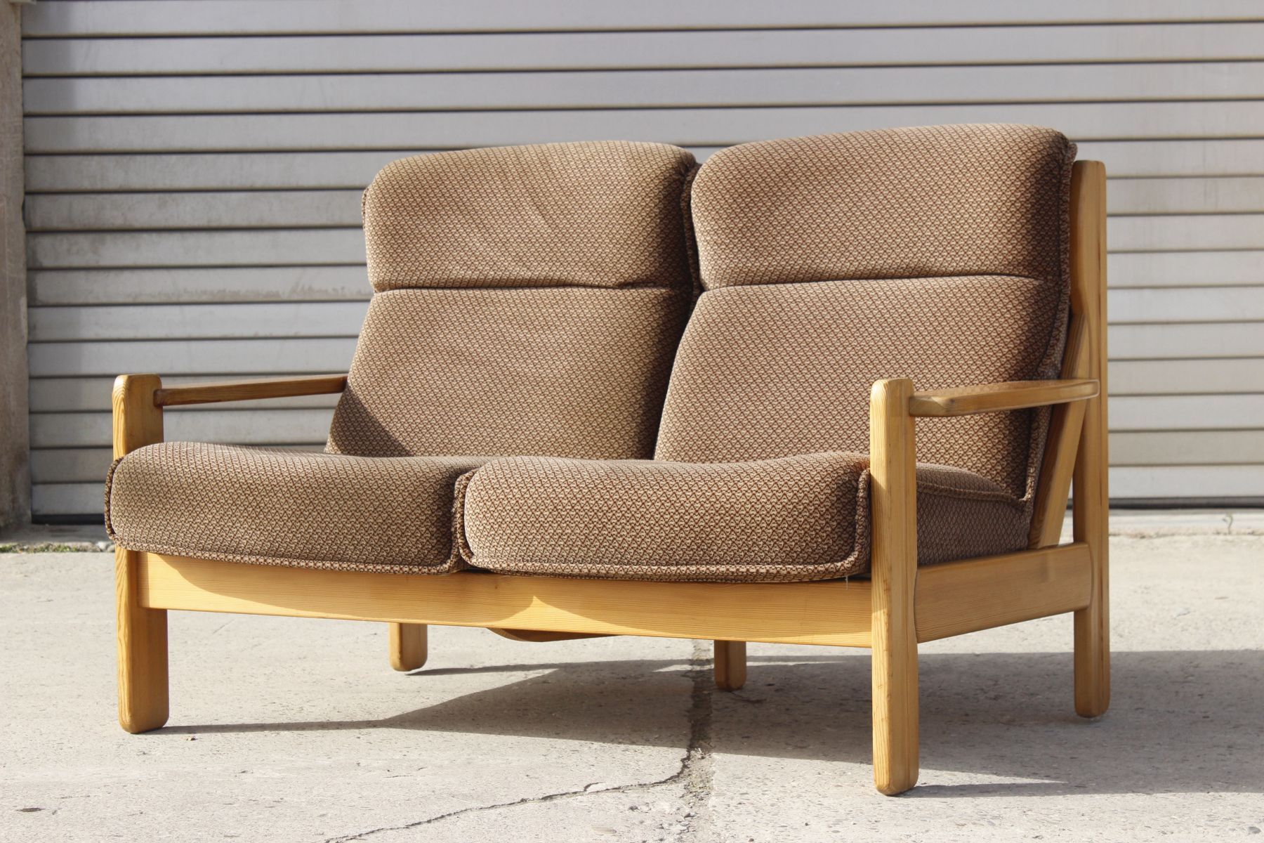 Vintage Scandinavian sofa in solid pine 50s/60s