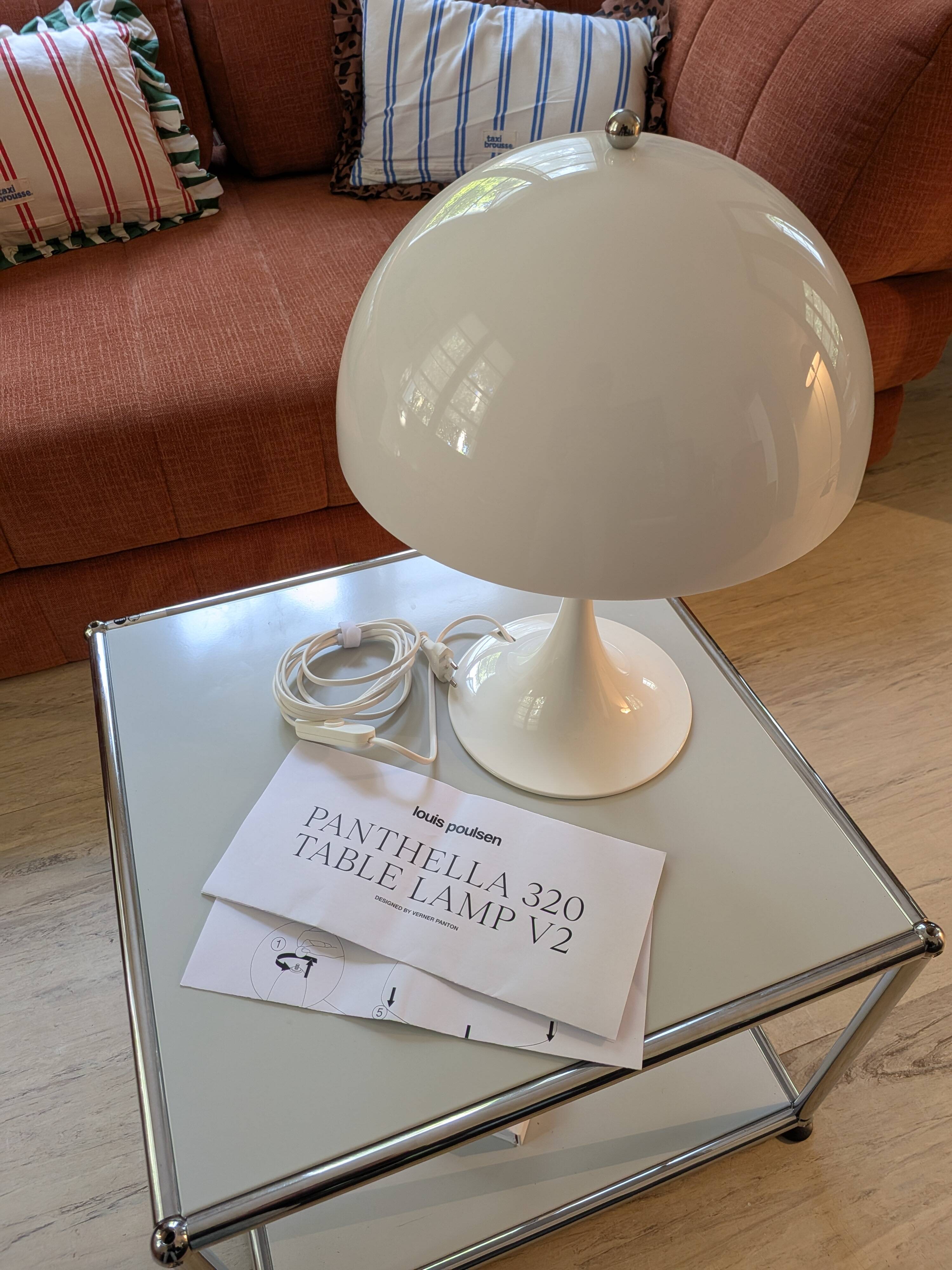 Lampe de table panthella 320 louis poulsen