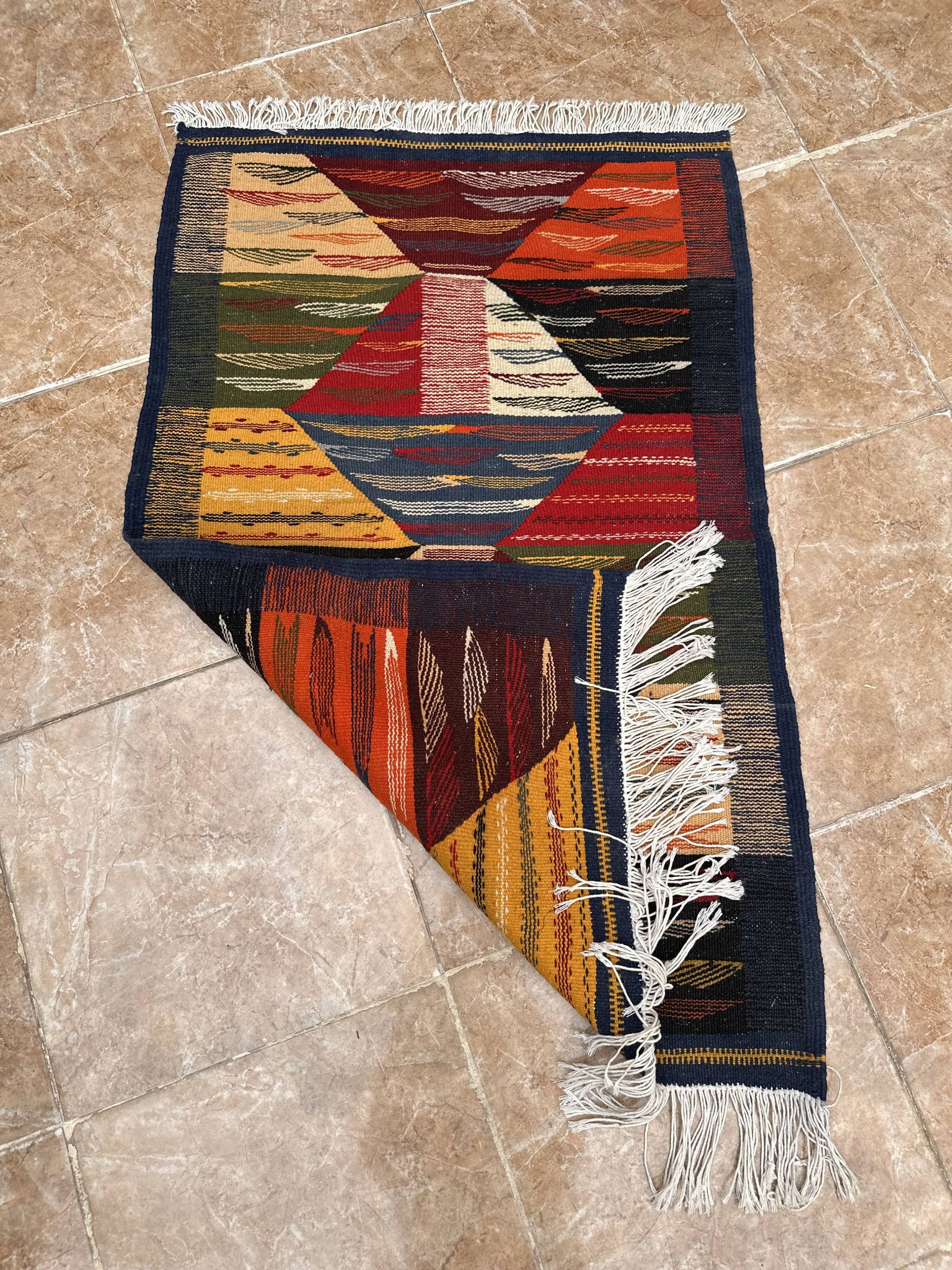 Small Moroccan rug, kilim picaso, flat woven rug, interior decoration