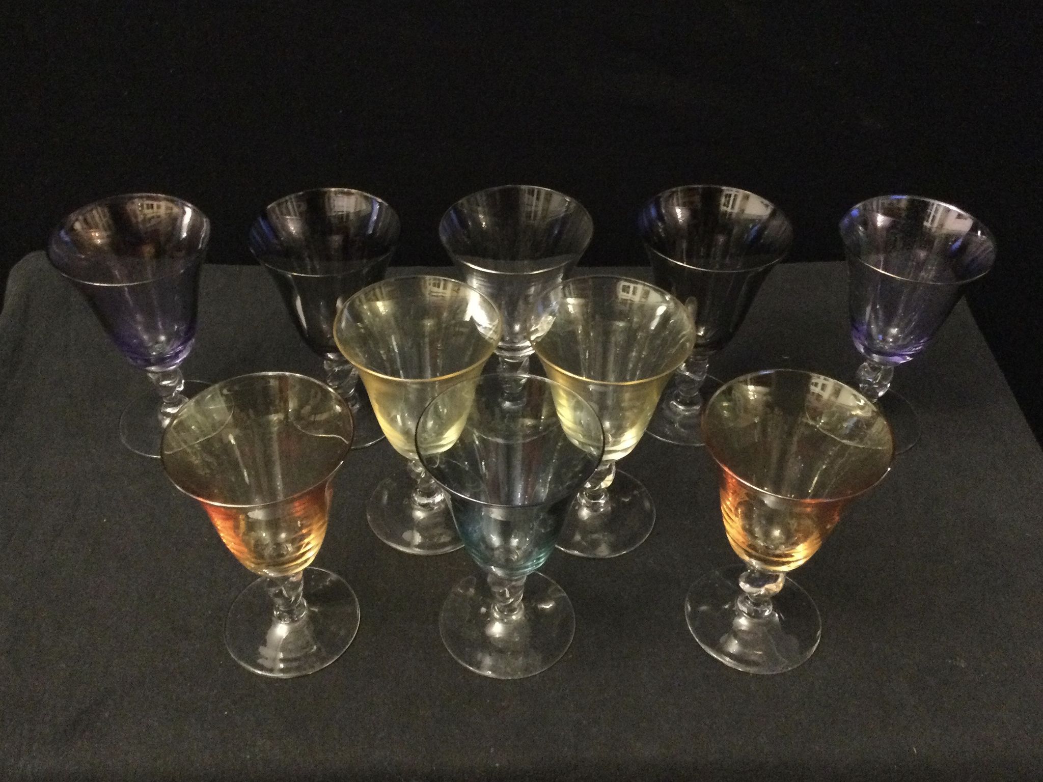 Serie de 10 verres de couleurs
