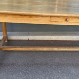 Farm table
