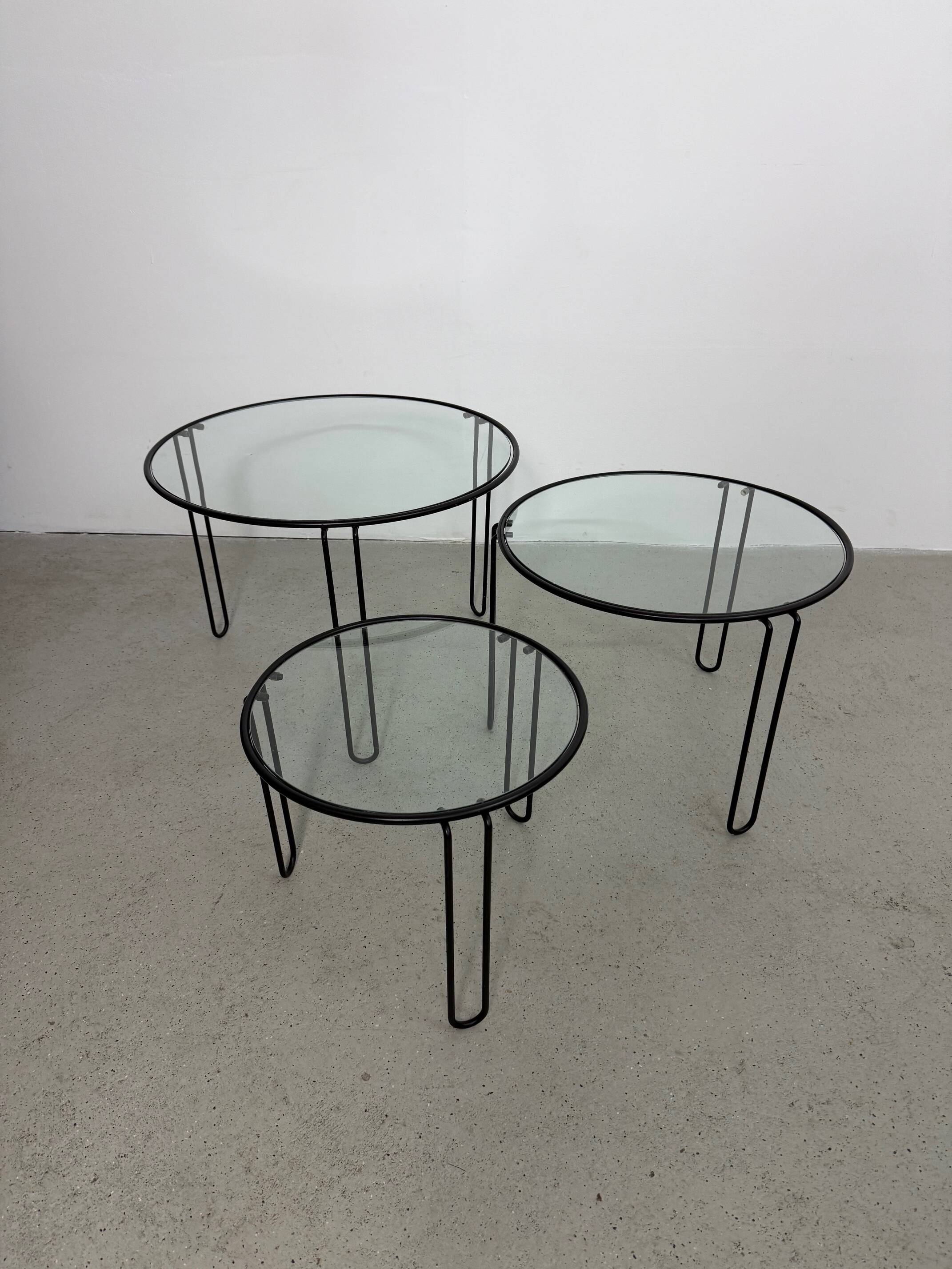 Set of 3 Minimalist Wire and Glass Nesting Tables, 1970s - 1980s