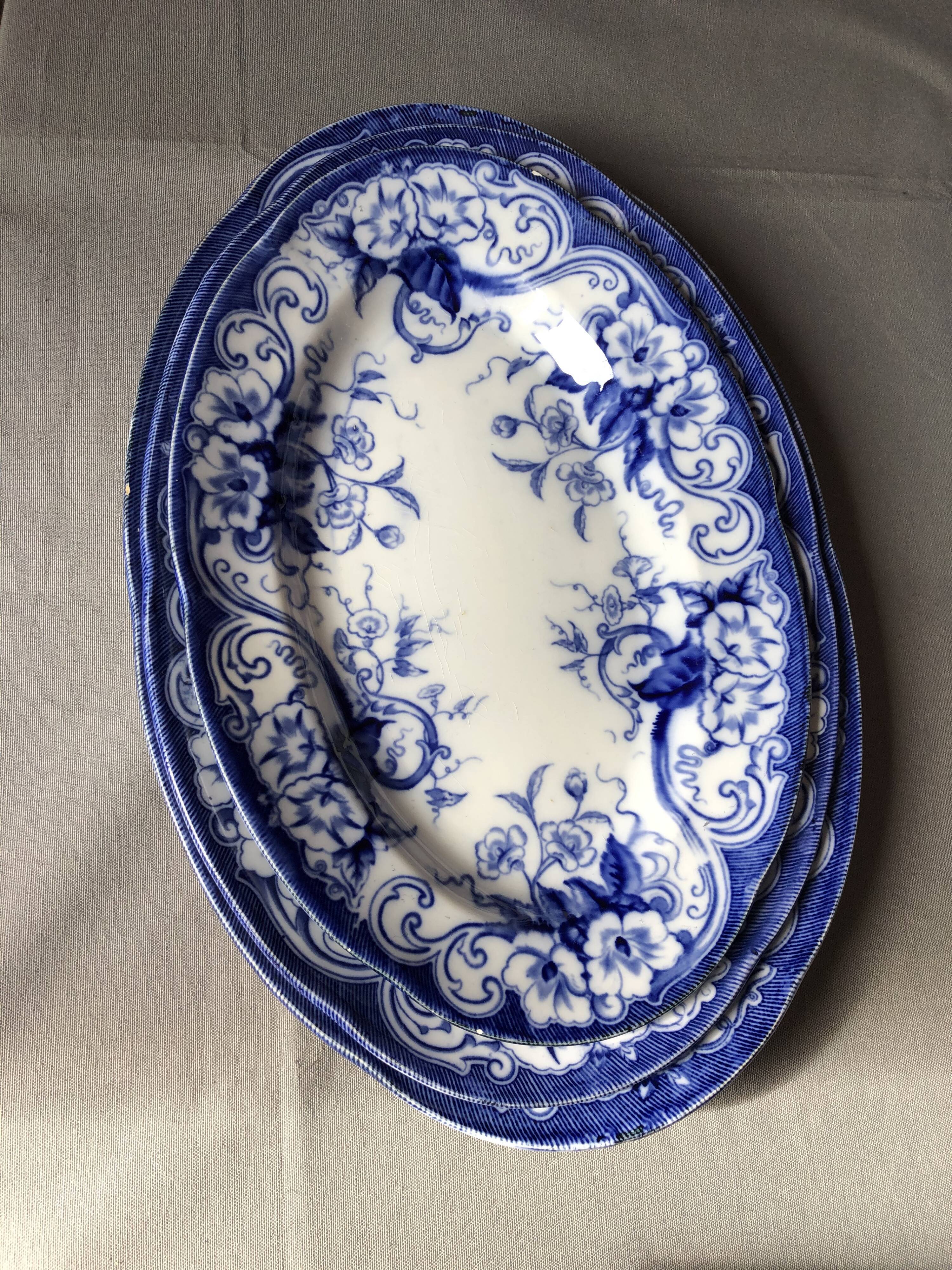 Lot of plates in earthenware creil mounteau