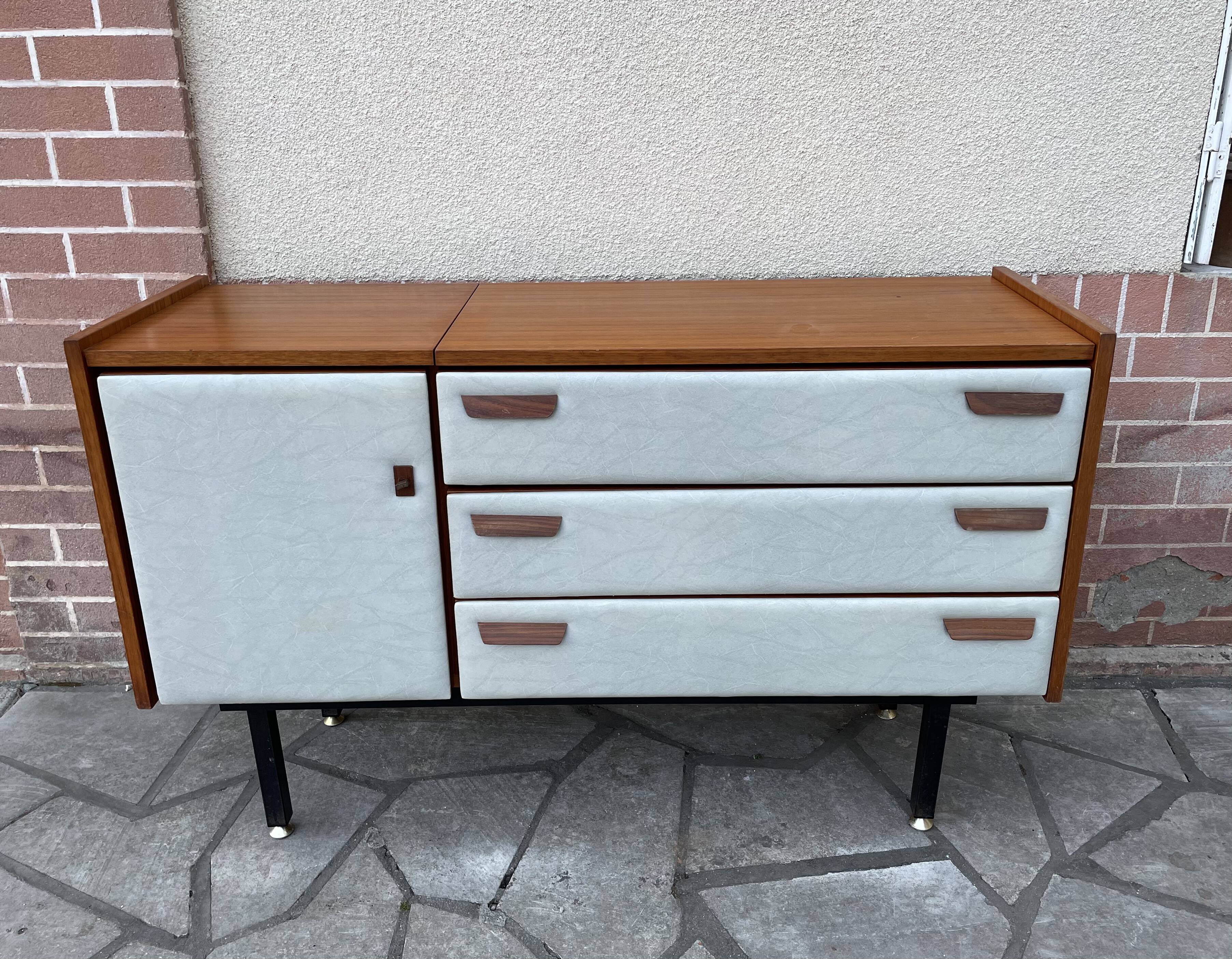 Sideboard brand Regy