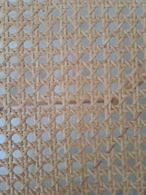 2 folding chairs canned