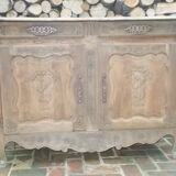 Country-style sideboard