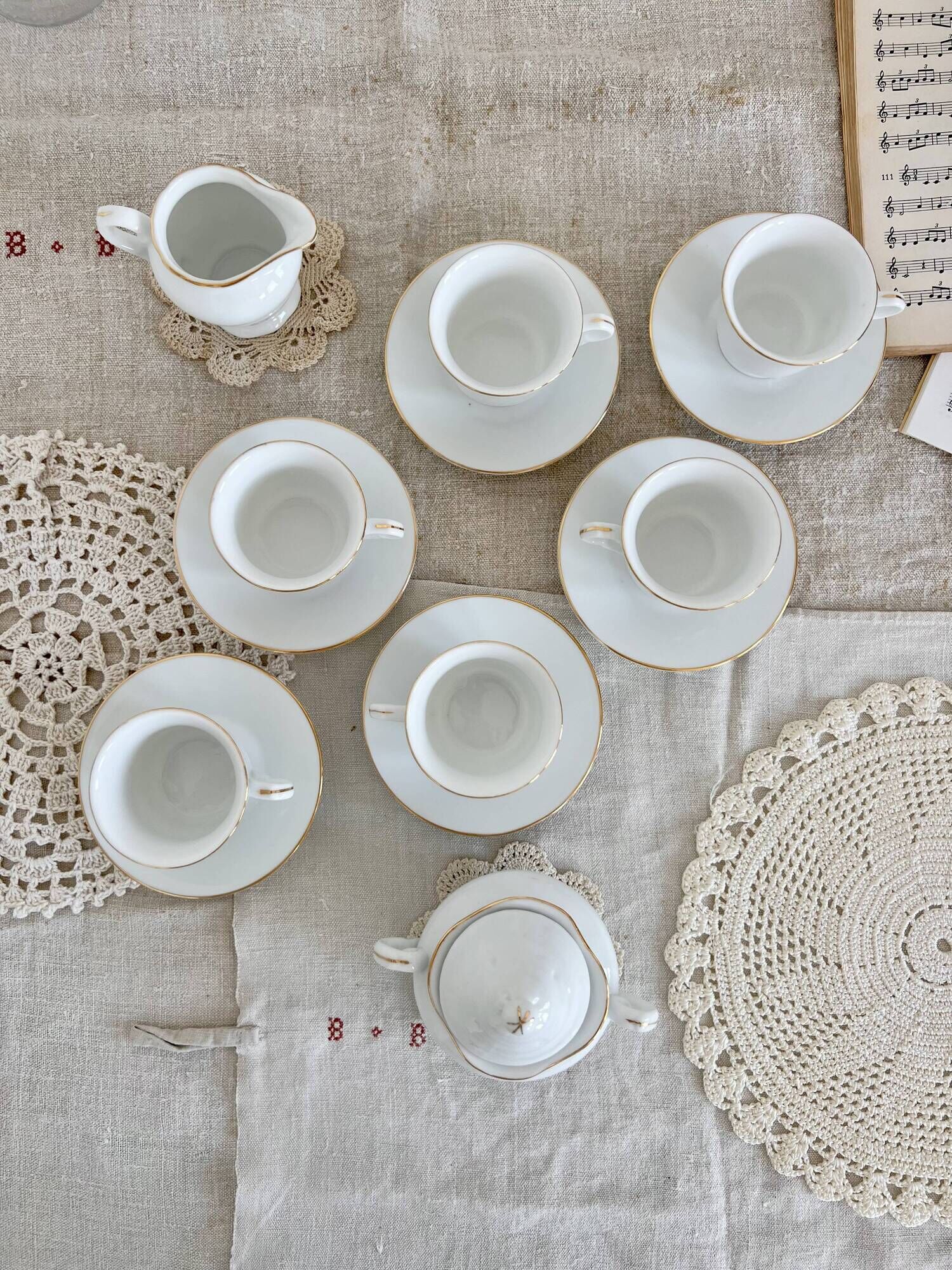 Vintage porcelain tea/coffee service with gold edging for 6 people, sugar bowl and milk jug