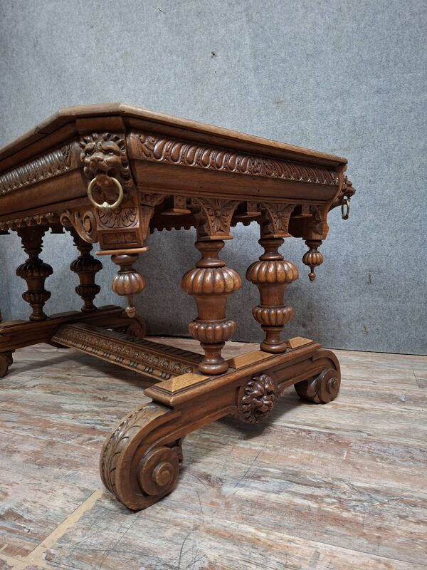 table de salle à manger ou table de milieu en chêne sculpté Renaissance