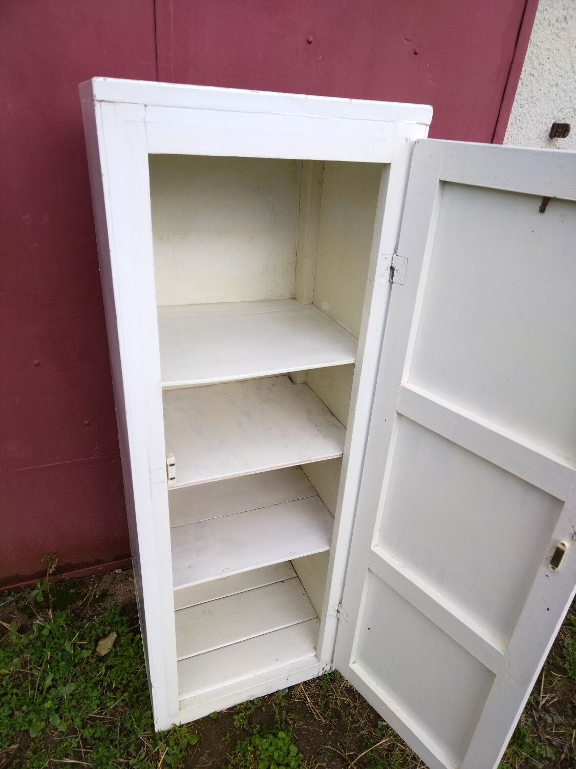 Vintage column pantry