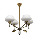 Lustre en laiton et opaline de Marcel Asselbur circa 1950