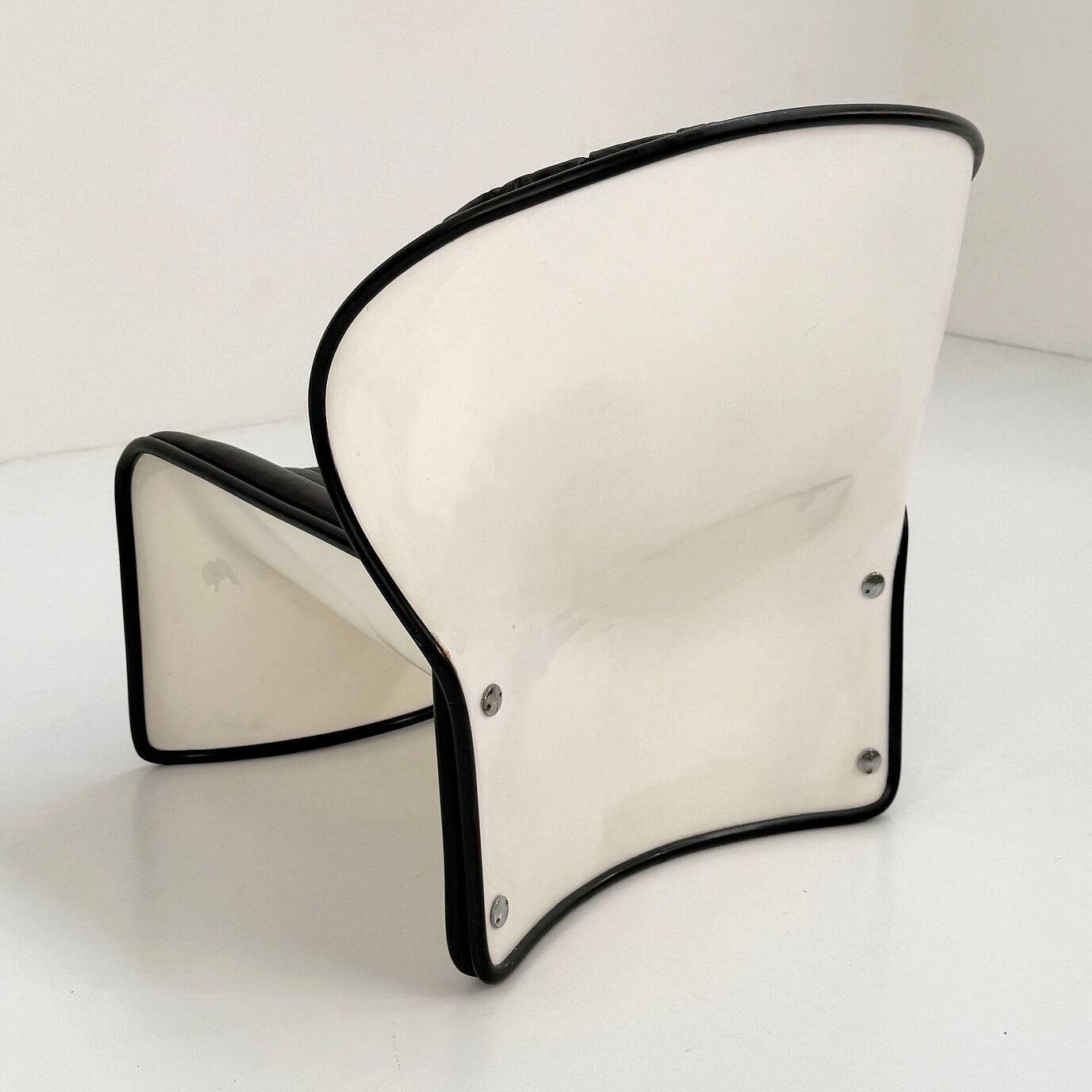 Lotus armchair by André Vandenbeuck for Strässle International, 1969
