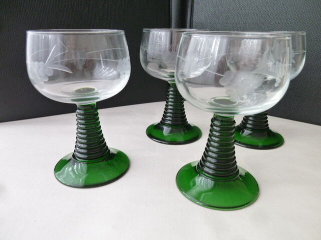 Set de 4 verres à vin d'Alsace Décor gravé Jambe balustre