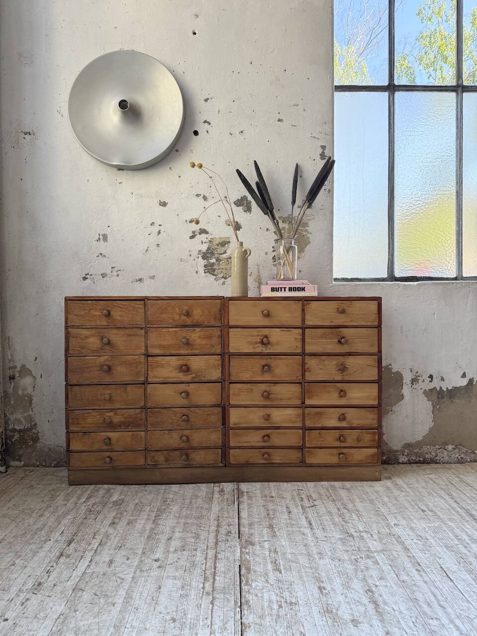 Trade furniture