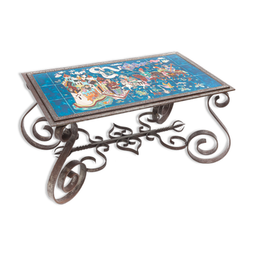 Table of Wisques