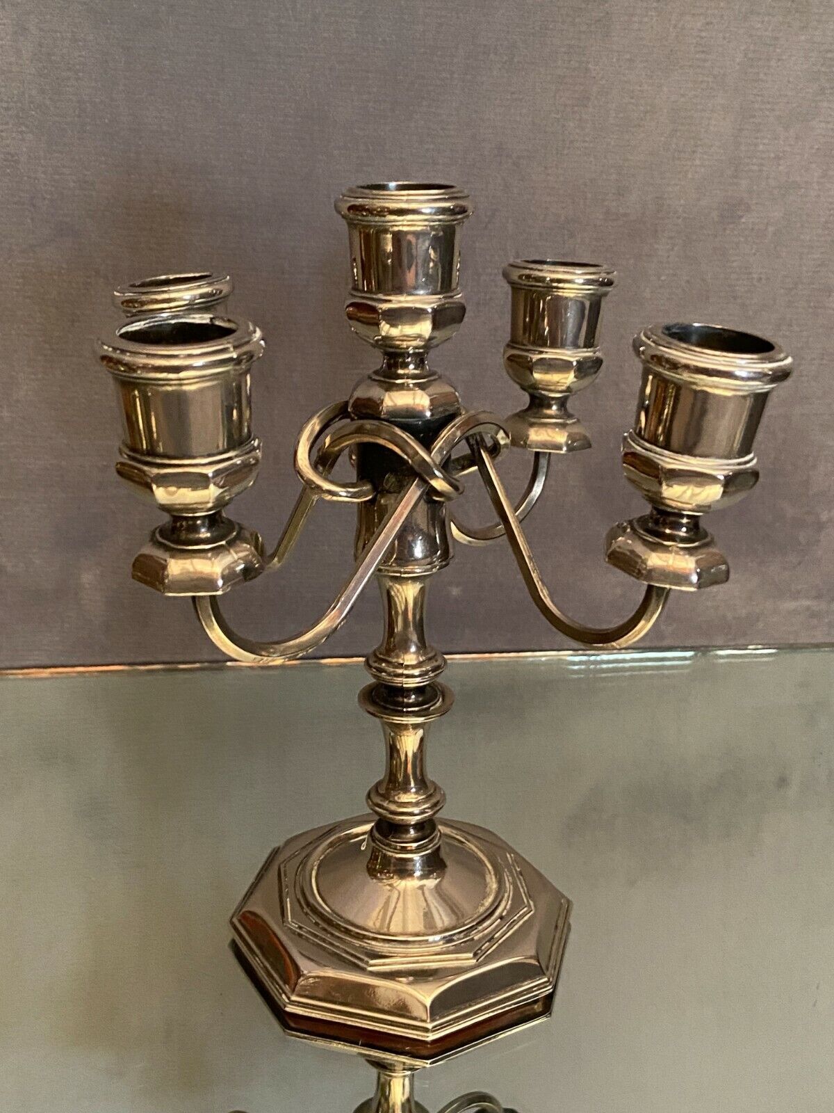 Regency-style 4-spoke metal chandelier with silver patina