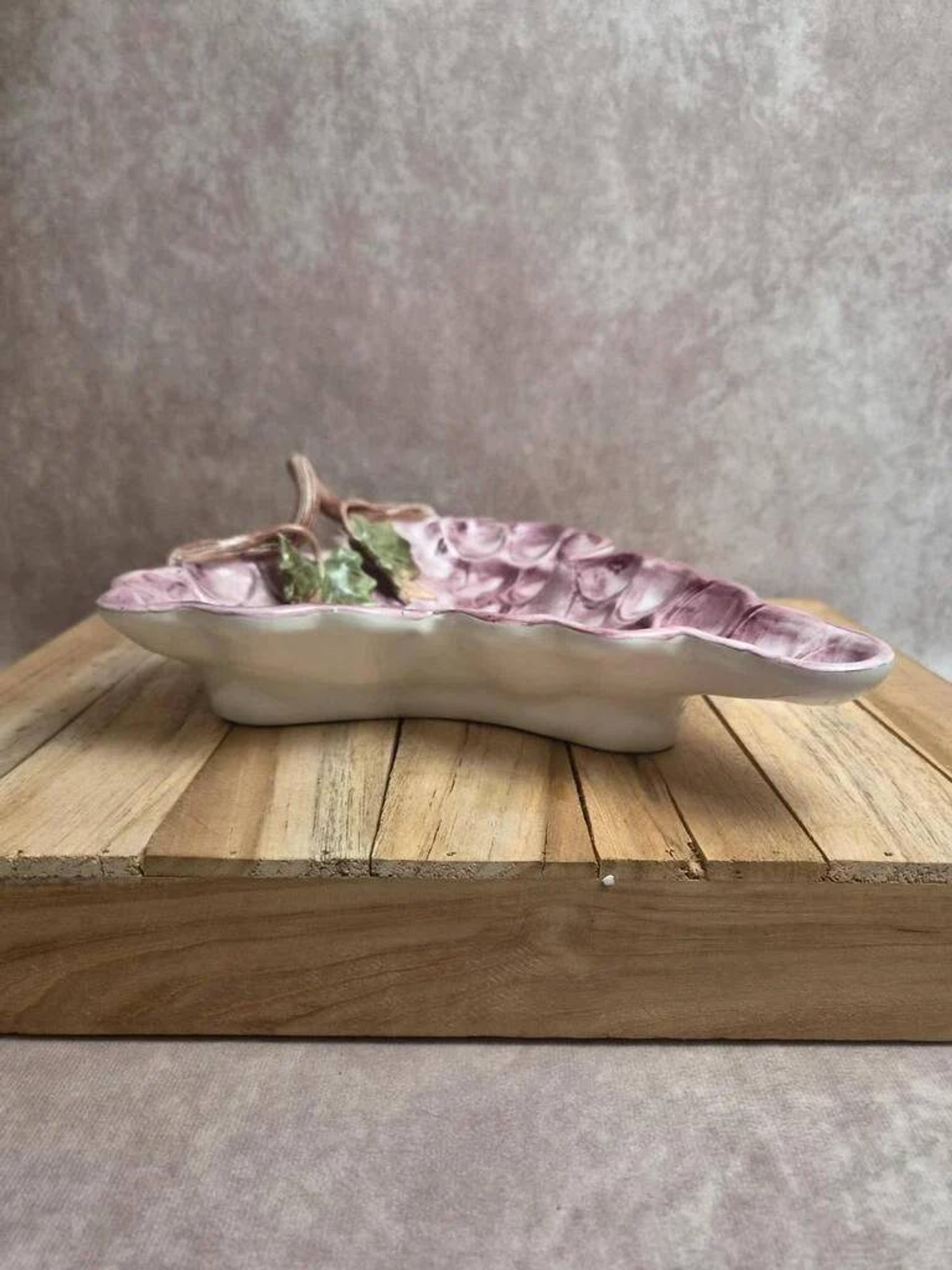 Vintage Italian barbotine grape plate – G.b.c. Made in Italy