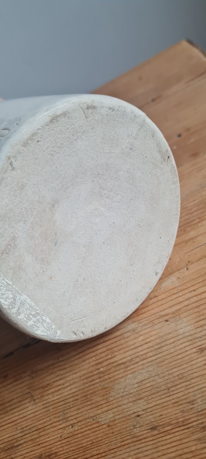 Stoneware mustard pot