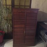 Double curtained file with keys