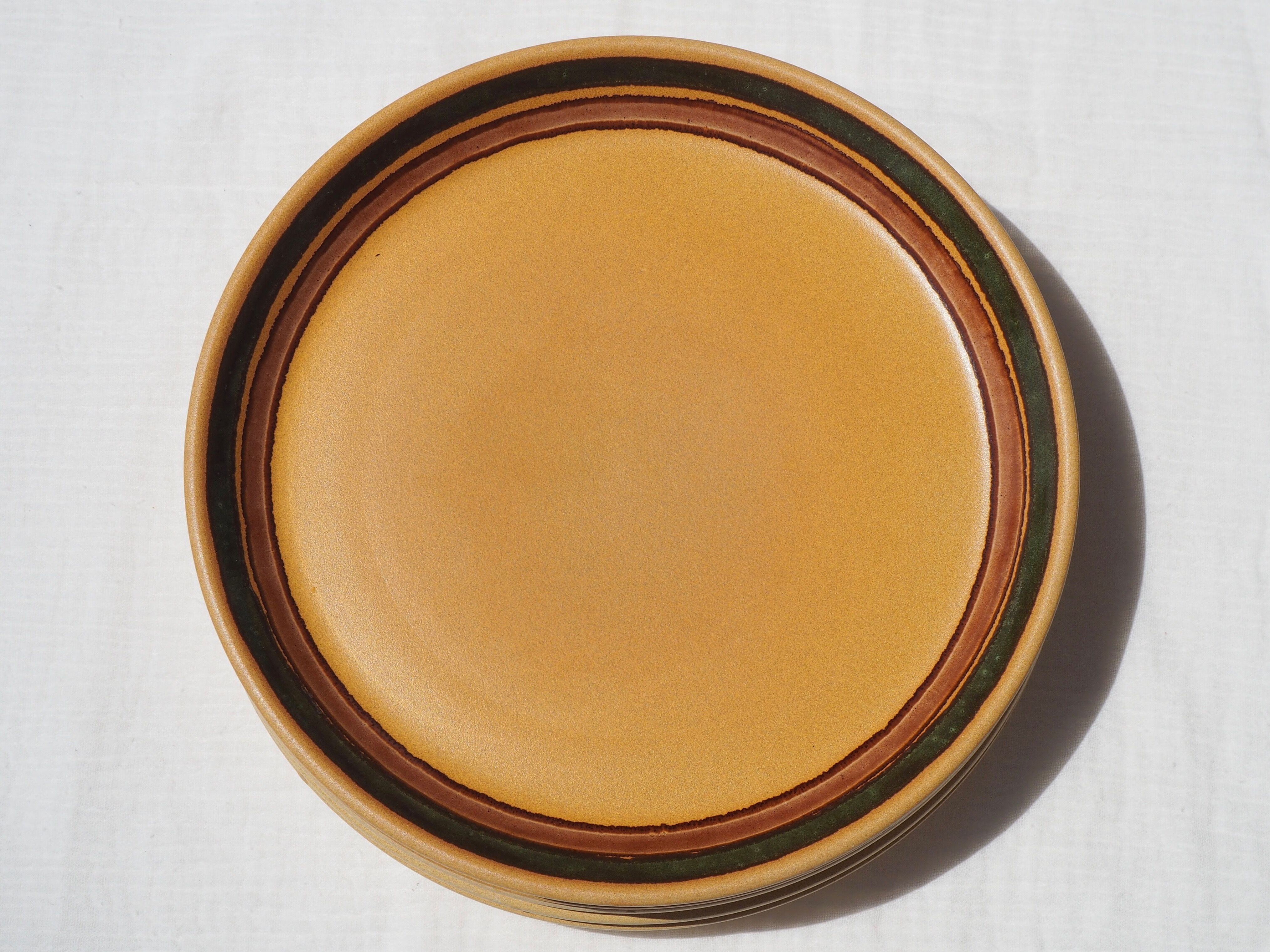 Set of 6 flat plates