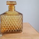 Carafe or amber glass bottle