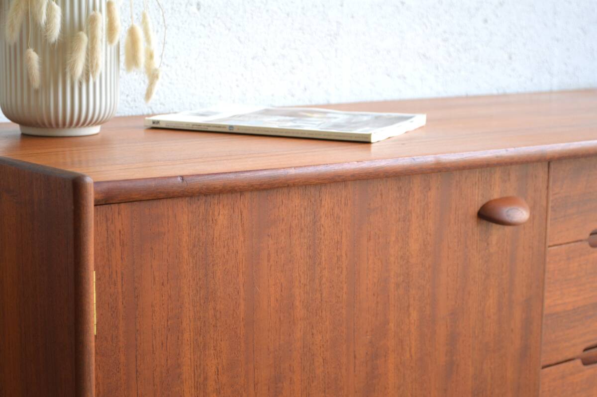 Scandinavian sideboard Younger Ltd 198 cm