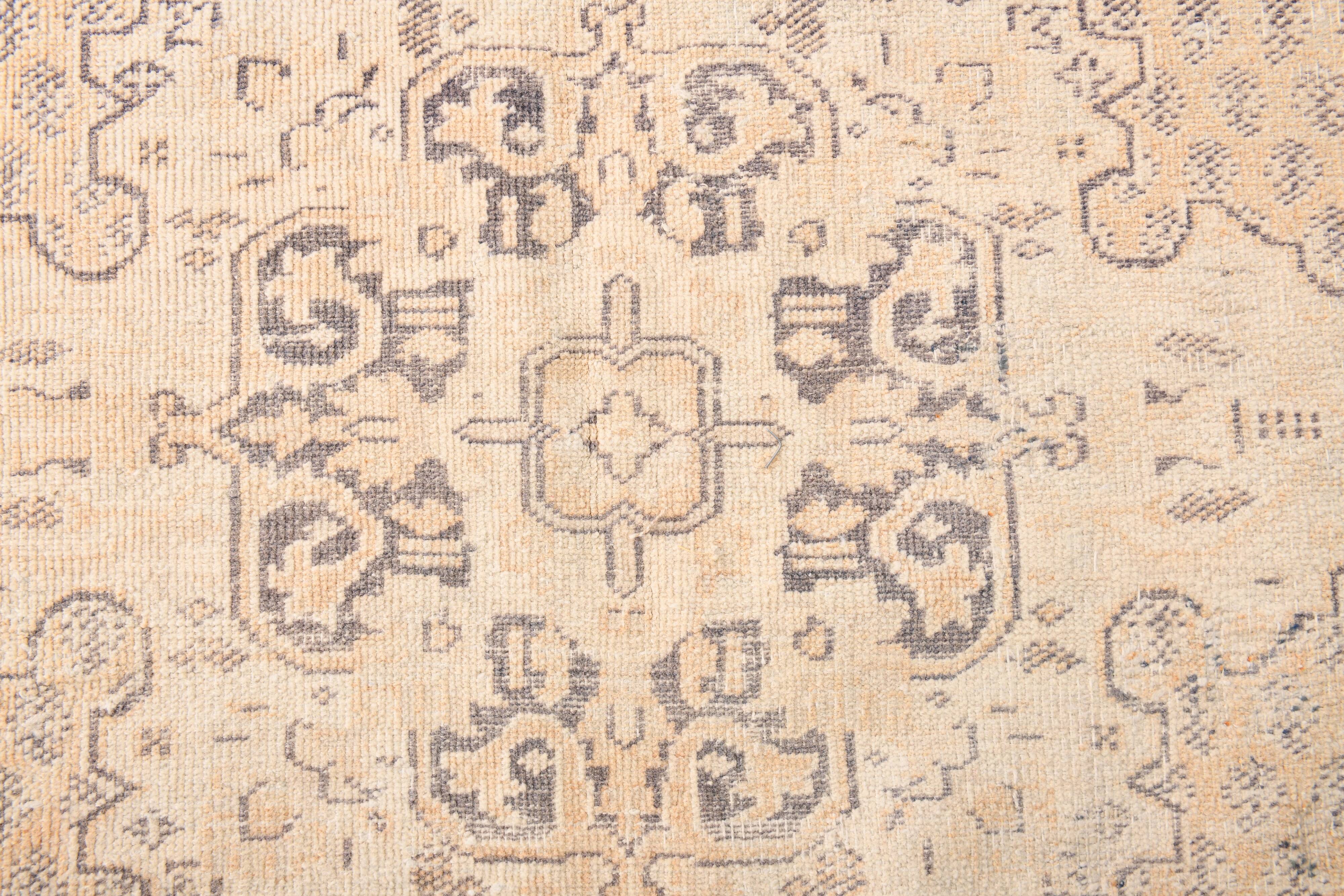 6x8 Vintage Cream & Black Oriental Persian Rug, 176x259Cm