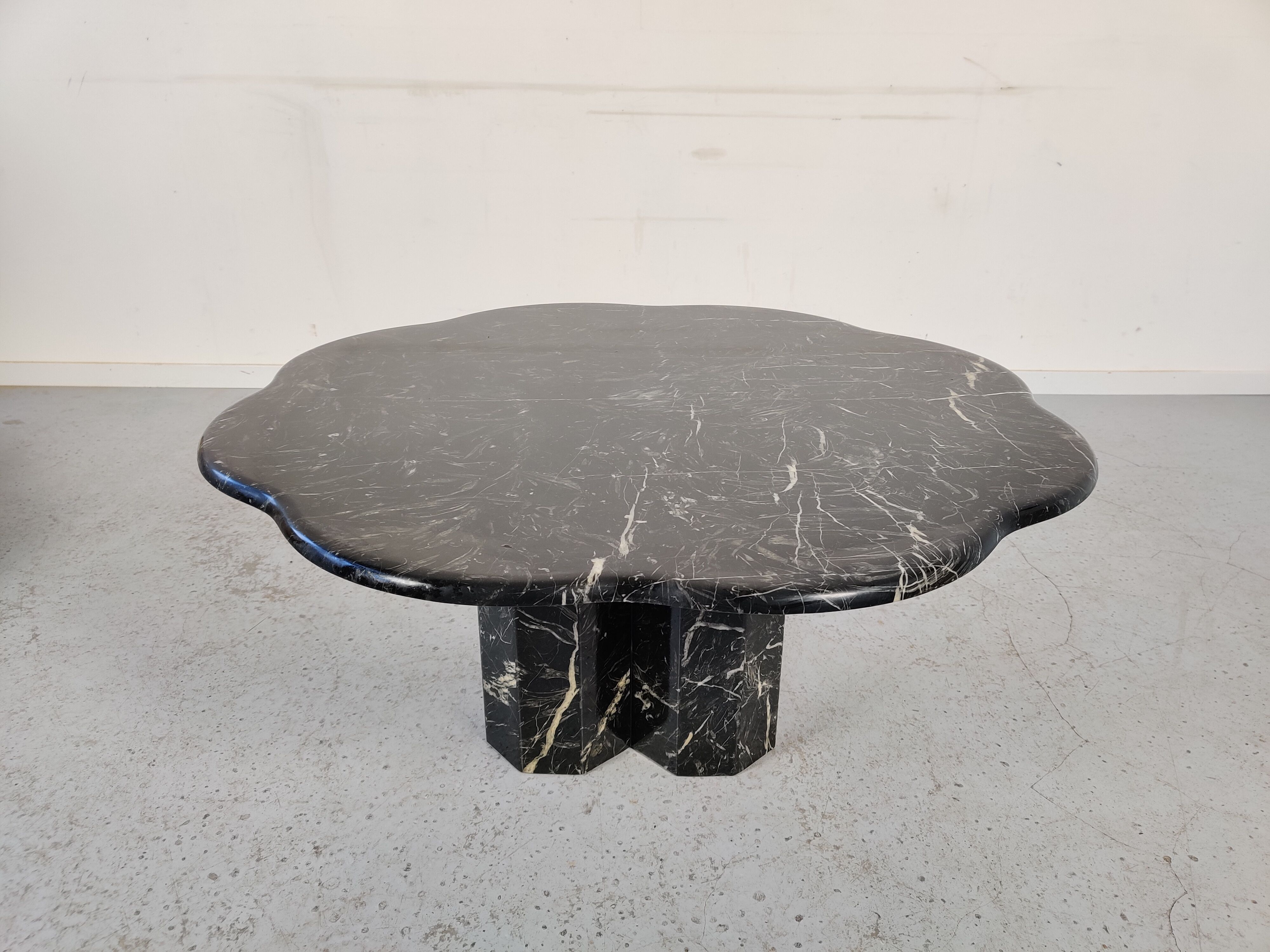 Black marble "cloud" coffee table, 70s/80s