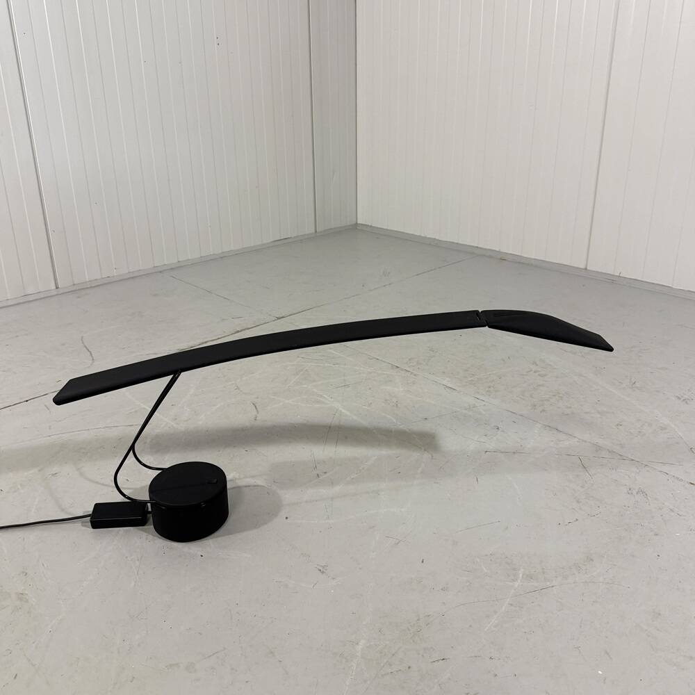 Dove desk lamp Mario Barbaglia & Marco Colombo, Italy
