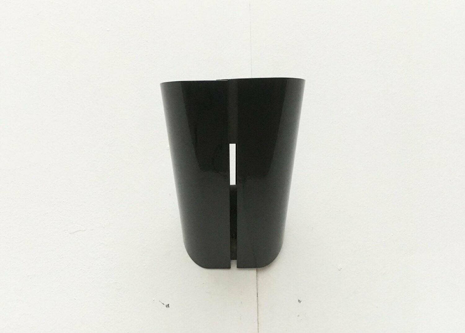 Italian postmodern model Wall lamp Megaron Parete by Gianfranco Frattini for Artemide, 1970s