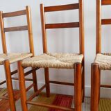 Ensemble de 4 chaises en paille et d'un tabouret