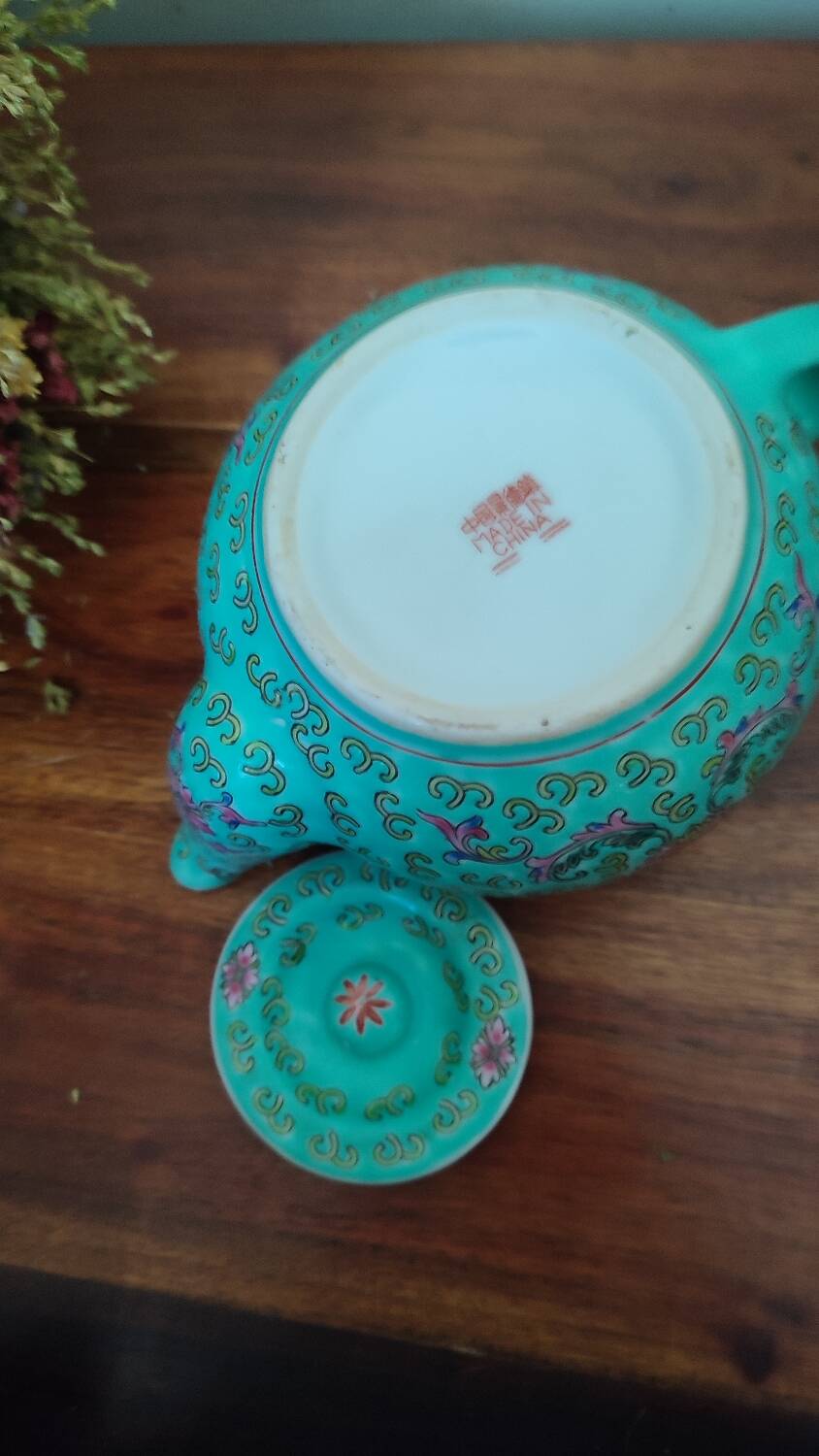 Vintage Min Shou Porcelain teapot turquoise