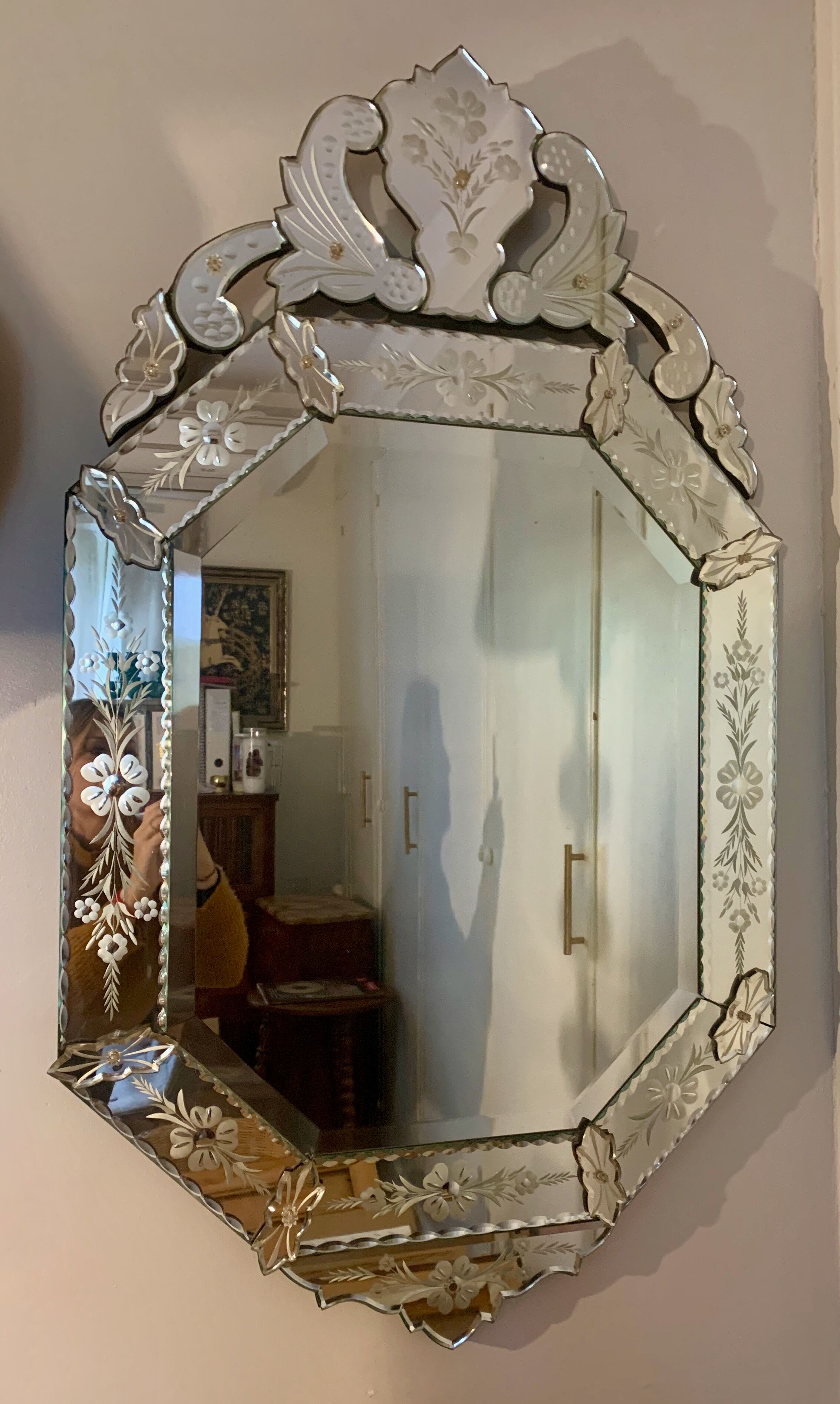 Bevelled venetian mirror with pediment, high 110 cm